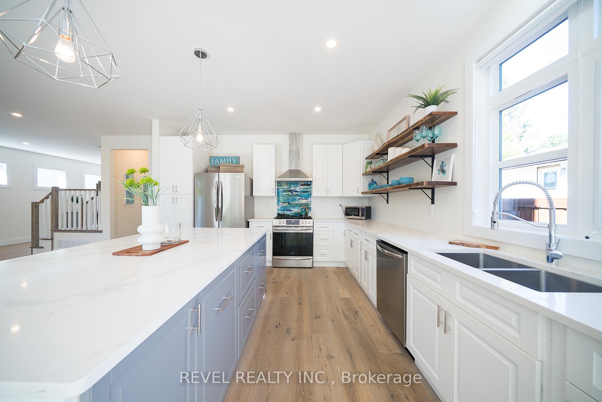 Photo 12 of 38 Lakeview Avenue, Norfolk, Port Dover — HOMEH