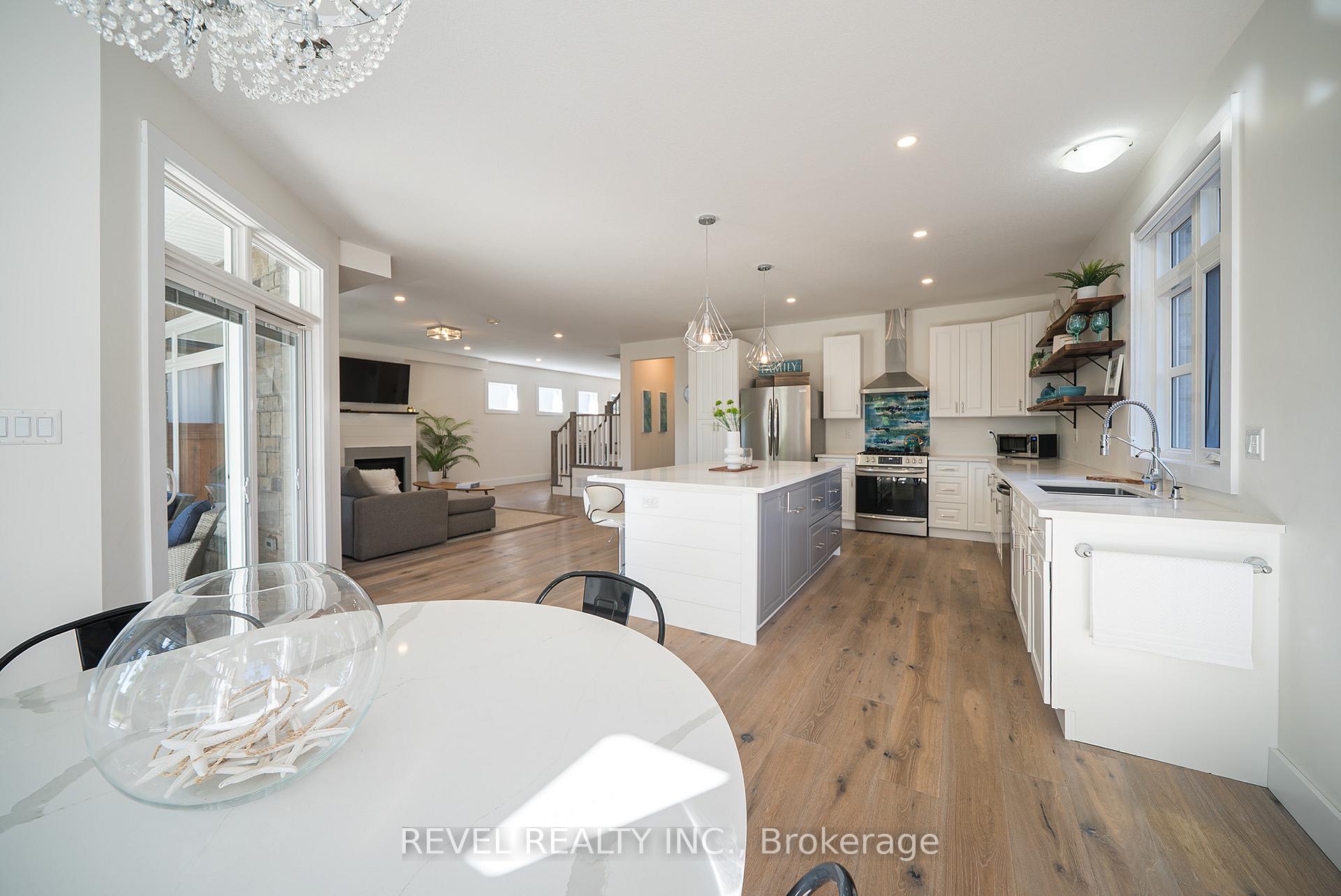 Photo 16 of 38 Lakeview Avenue, Norfolk, Port Dover — HOMEH