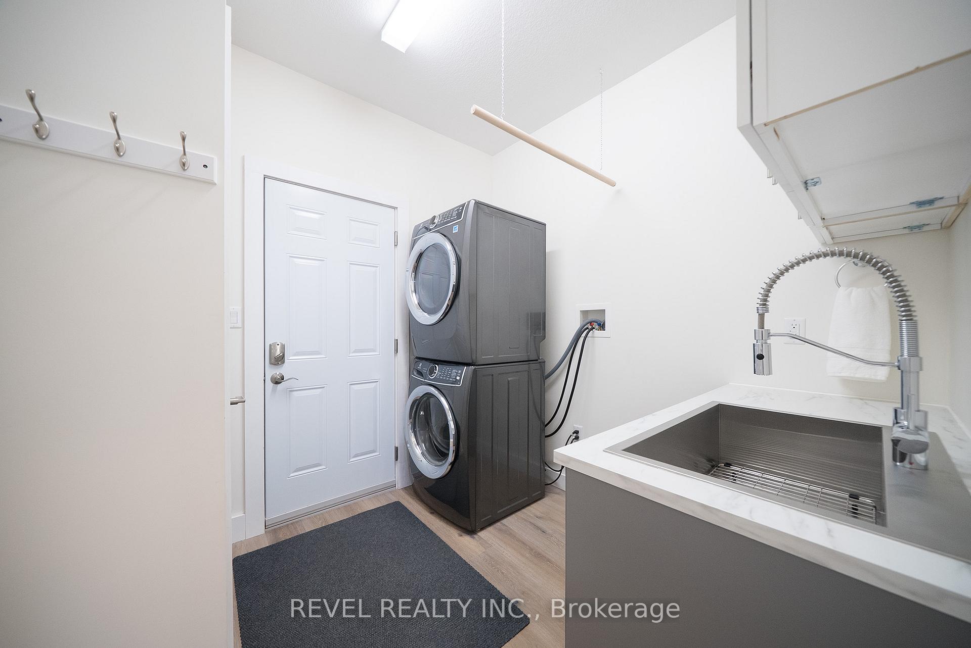 Photo 19 of 38 Lakeview Avenue, Norfolk, Port Dover — HOMEH