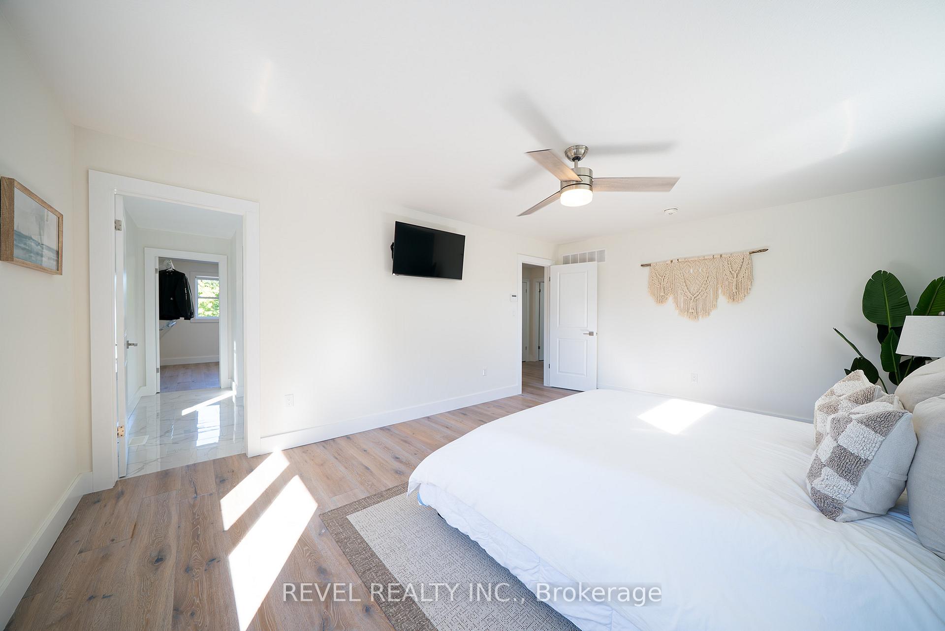 Photo 25 of 38 Lakeview Avenue, Norfolk, Port Dover — HOMEH