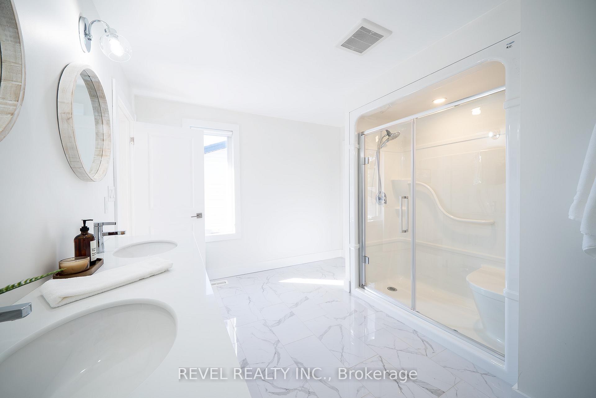 Photo 28 of 38 Lakeview Avenue, Norfolk, Port Dover — HOMEH