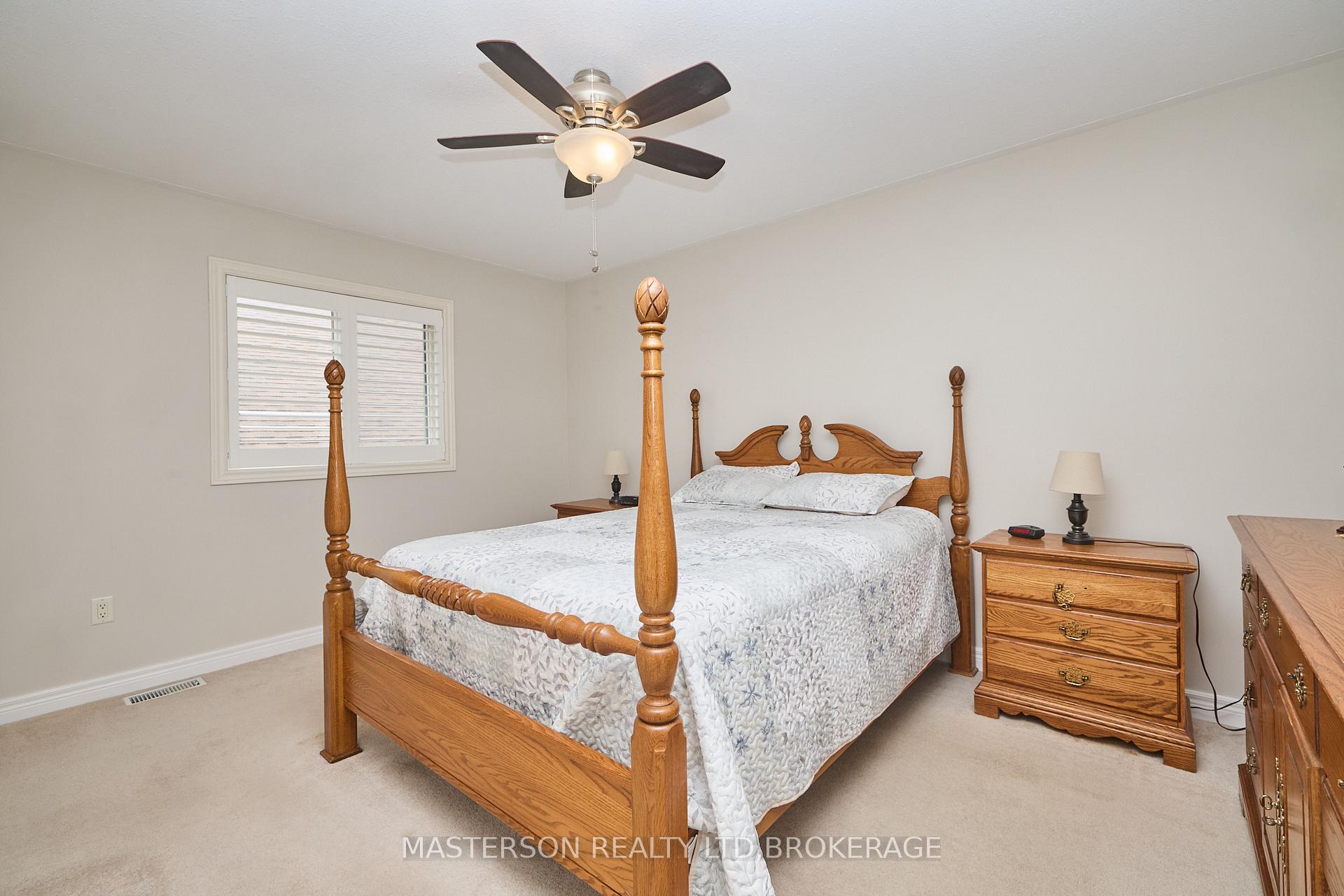 Photo 14 of 6906 Kelly Drive, Niagara Falls, Forestview — HOMEH