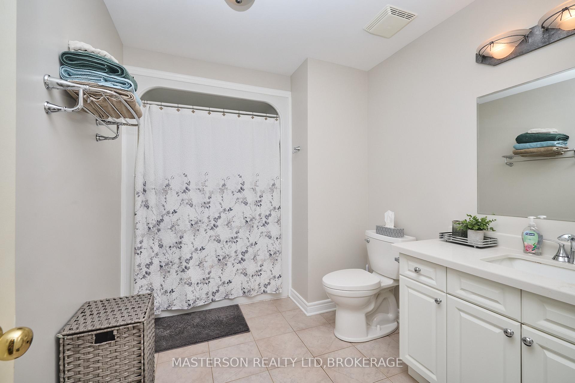 Photo 16 of 6906 Kelly Drive, Niagara Falls, Forestview — HOMEH