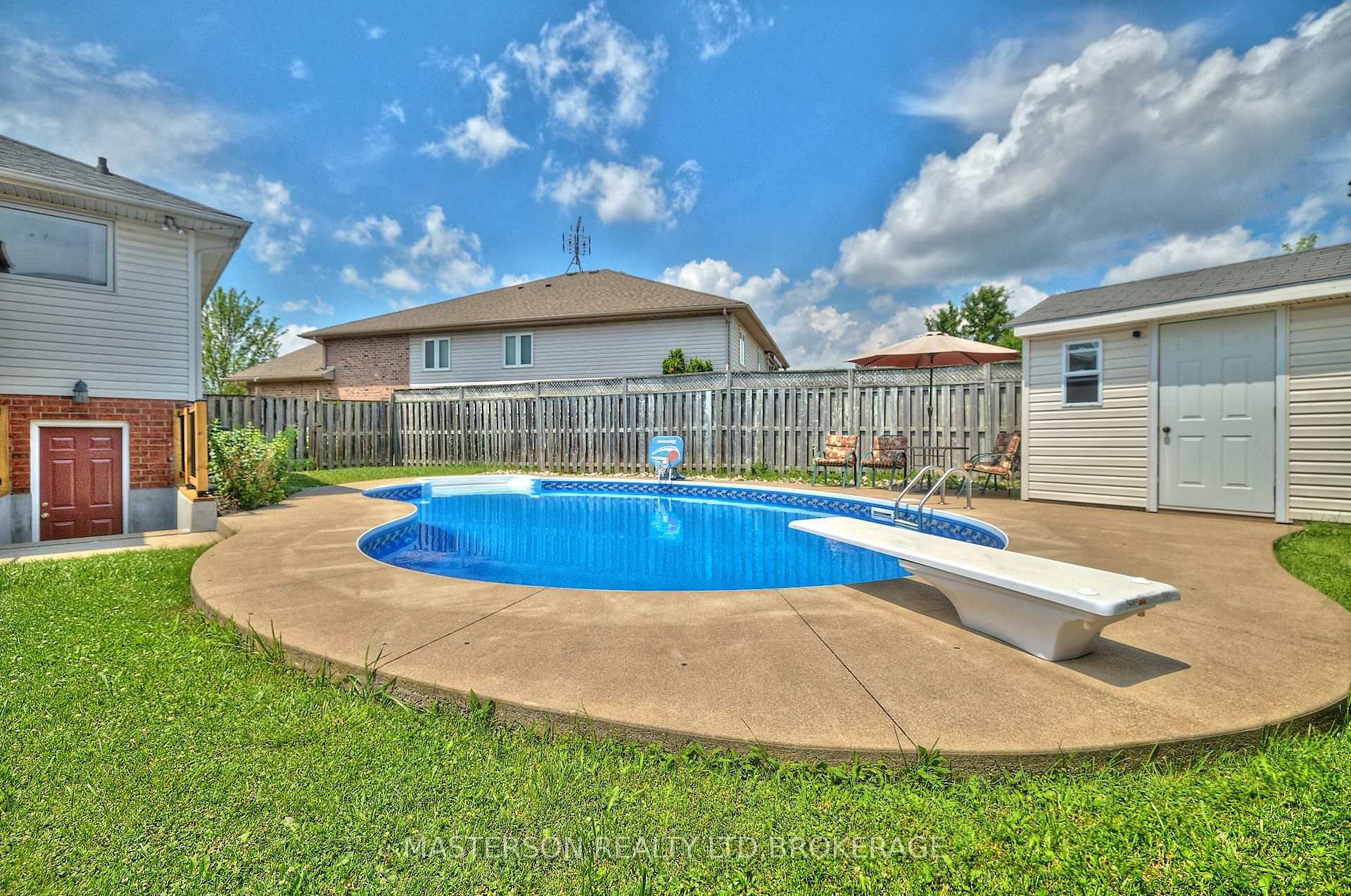 Photo 33 of 6906 Kelly Drive, Niagara Falls, Forestview — HOMEH