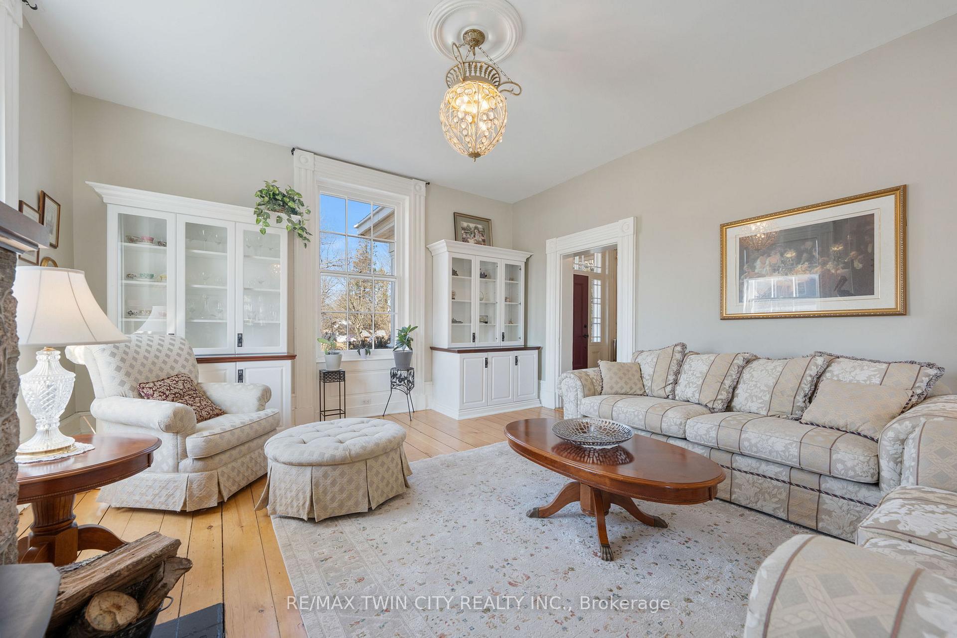 Photo 11 of 4 Murray Street W, Norfolk, Vittoria — HOMEH