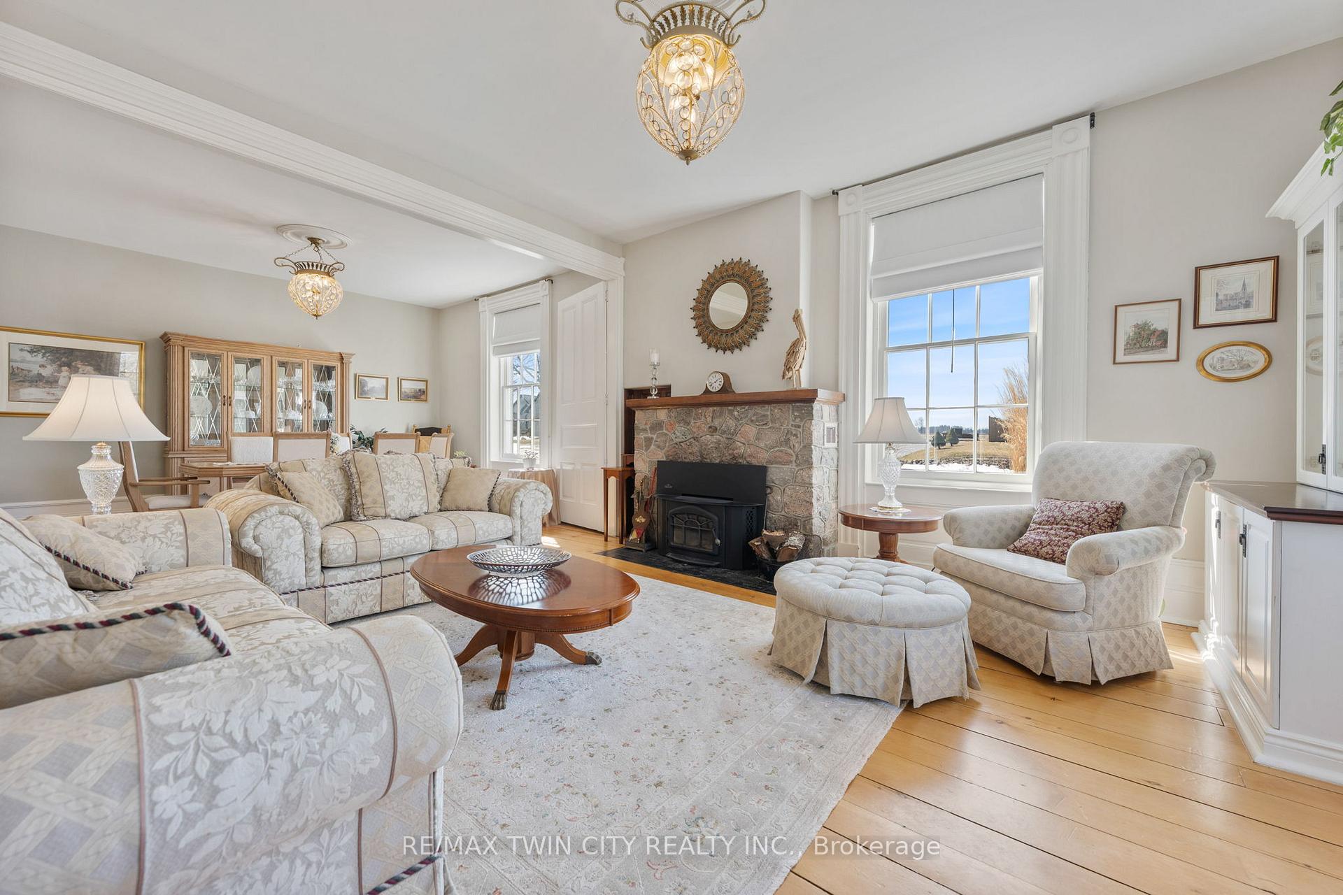 Photo 12 of 4 Murray Street W, Norfolk, Vittoria — HOMEH