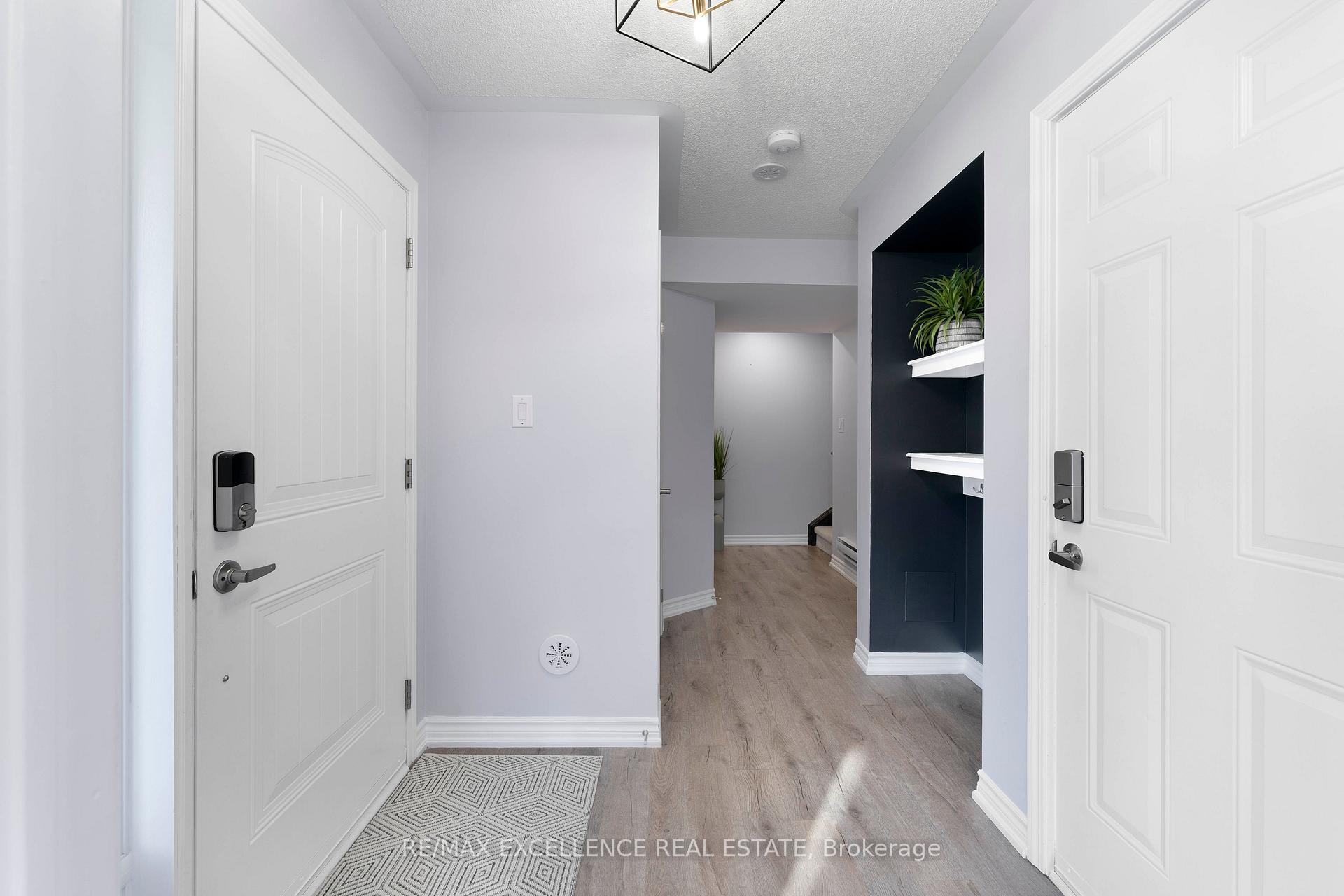 Photo 3 of 898 Ash Gate, Milton, Cobban — HOMEH