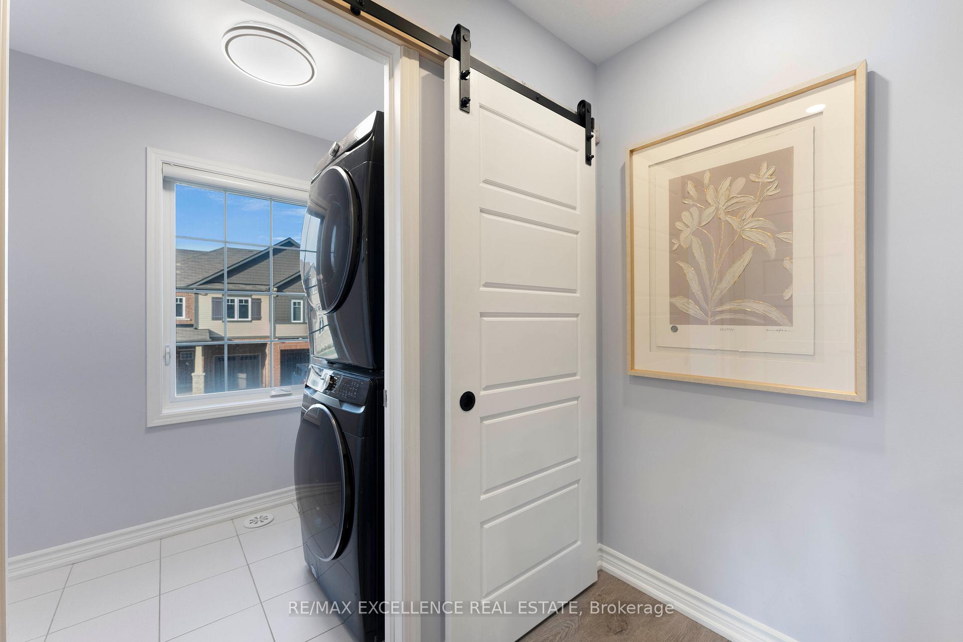 Photo 15 of 898 Ash Gate, Milton, Cobban — HOMEH