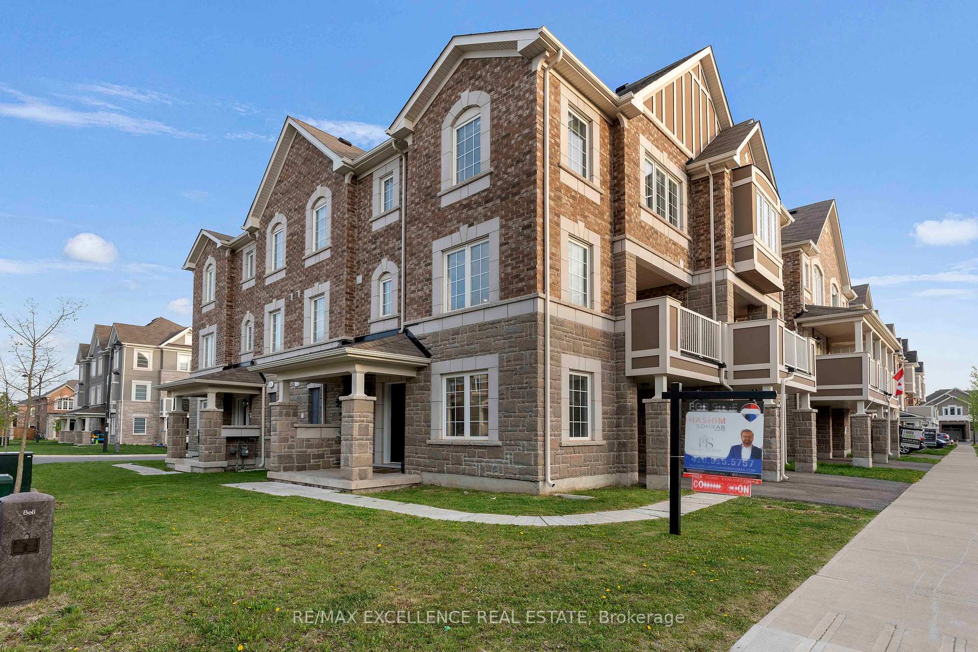 Photo 32 of 898 Ash Gate, Milton, Cobban — HOMEH