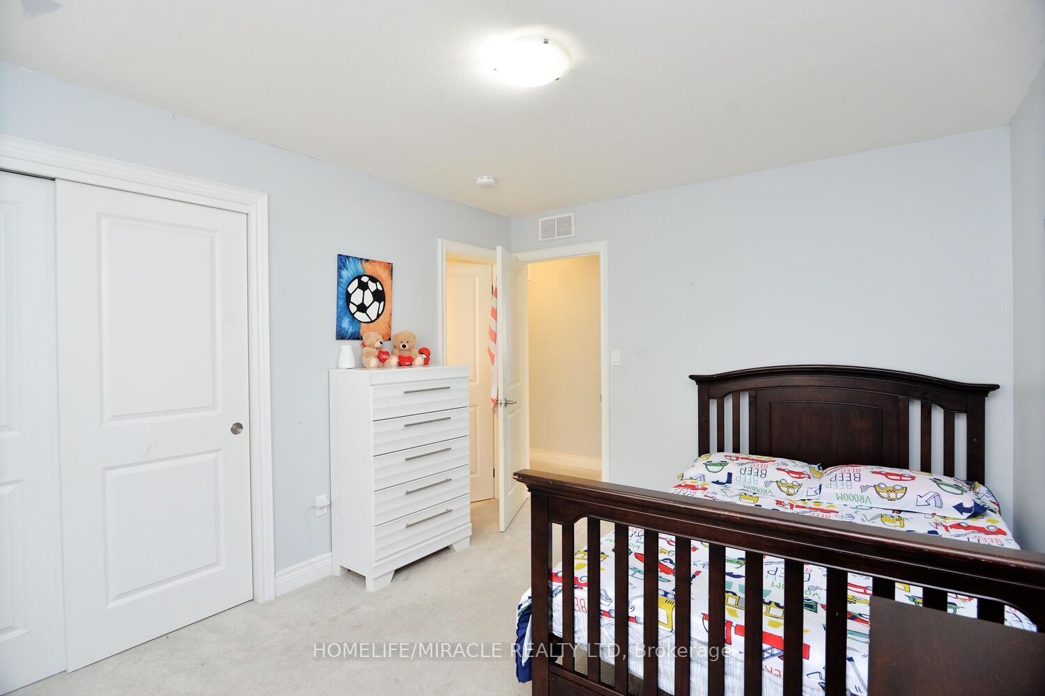 Photo 19 of 18 Swan Avenue E, Pelham, Fonthill — HOMEH