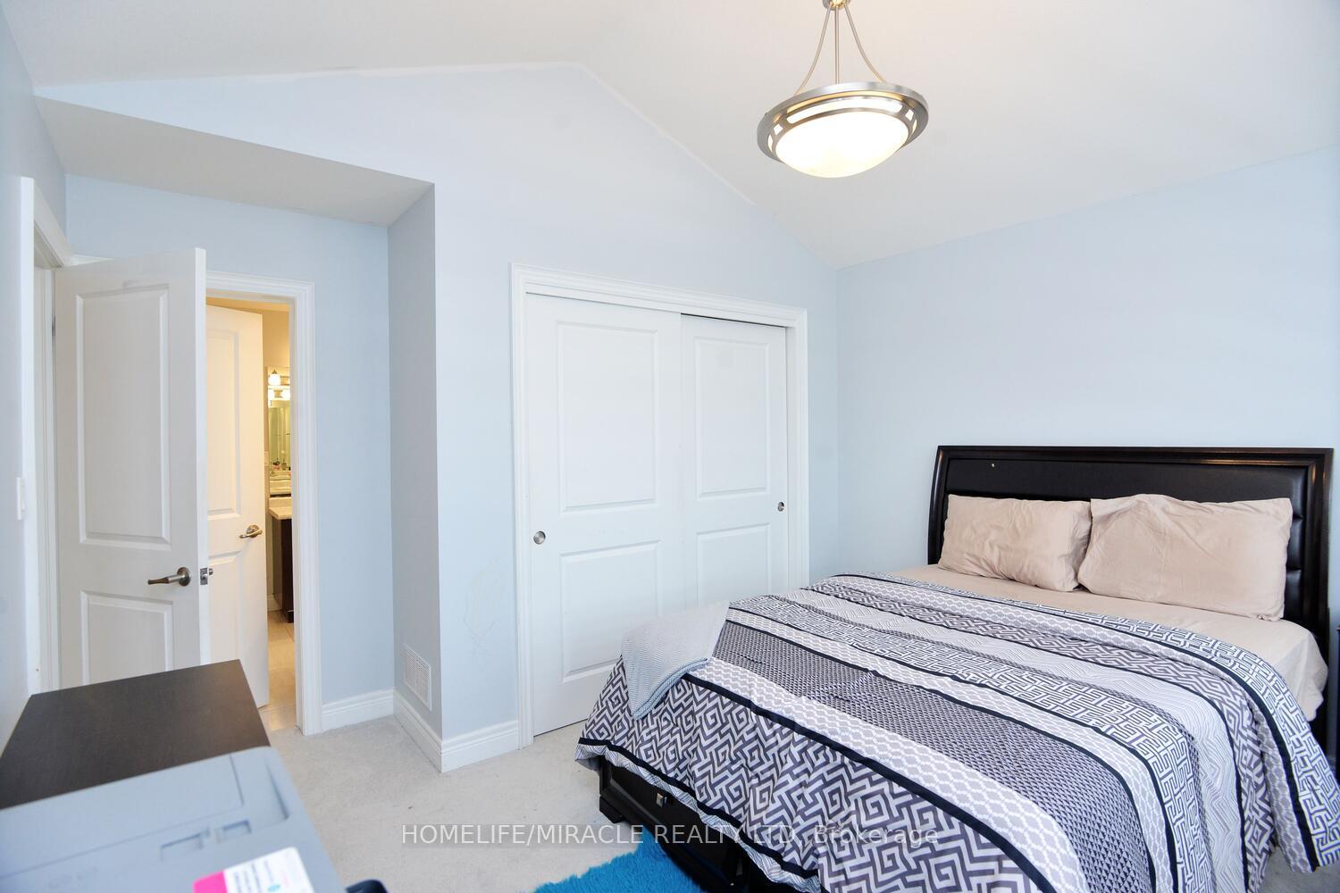 Photo 22 of 18 Swan Avenue E, Pelham, Fonthill — HOMEH