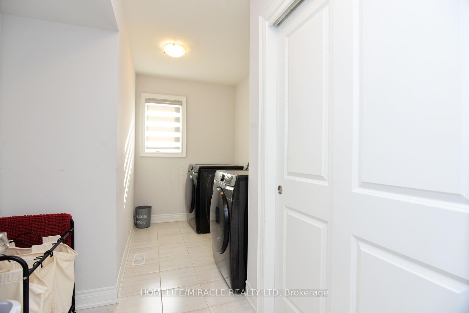 Photo 23 of 18 Swan Avenue E, Pelham, Fonthill — HOMEH