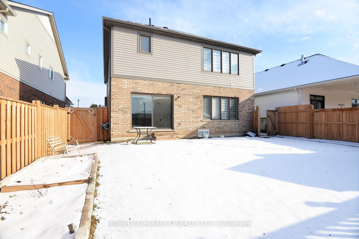 Photo 27 of 18 Swan Avenue E, Pelham, Fonthill — HOMEH