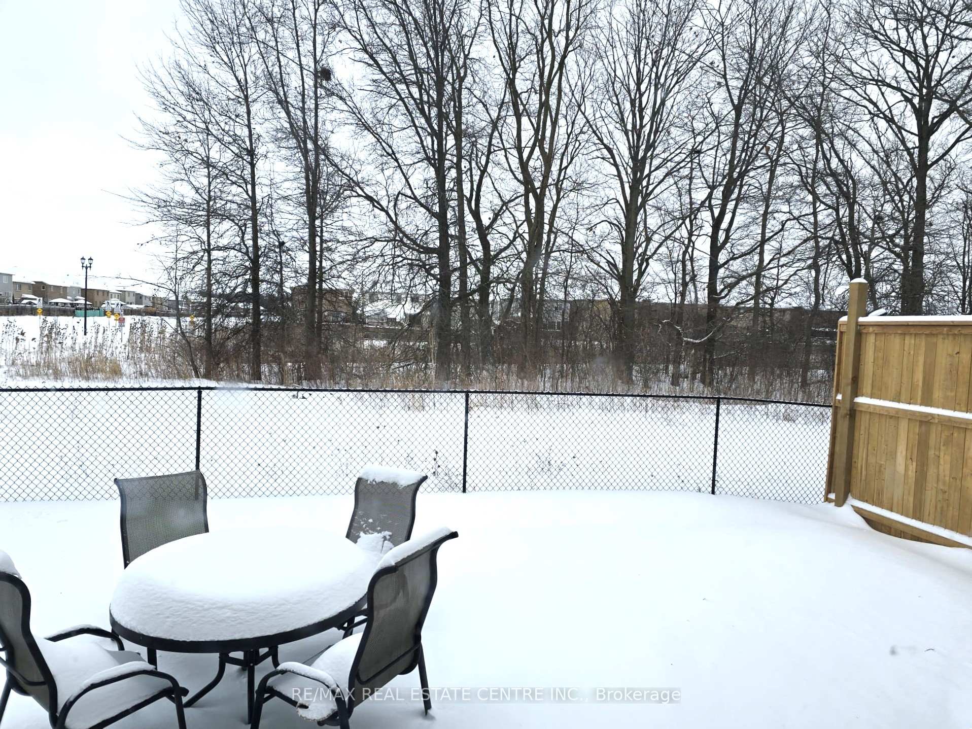 Photo 1 of 7820 Odell Crescent, Niagara Falls, Brown — HOMEH
