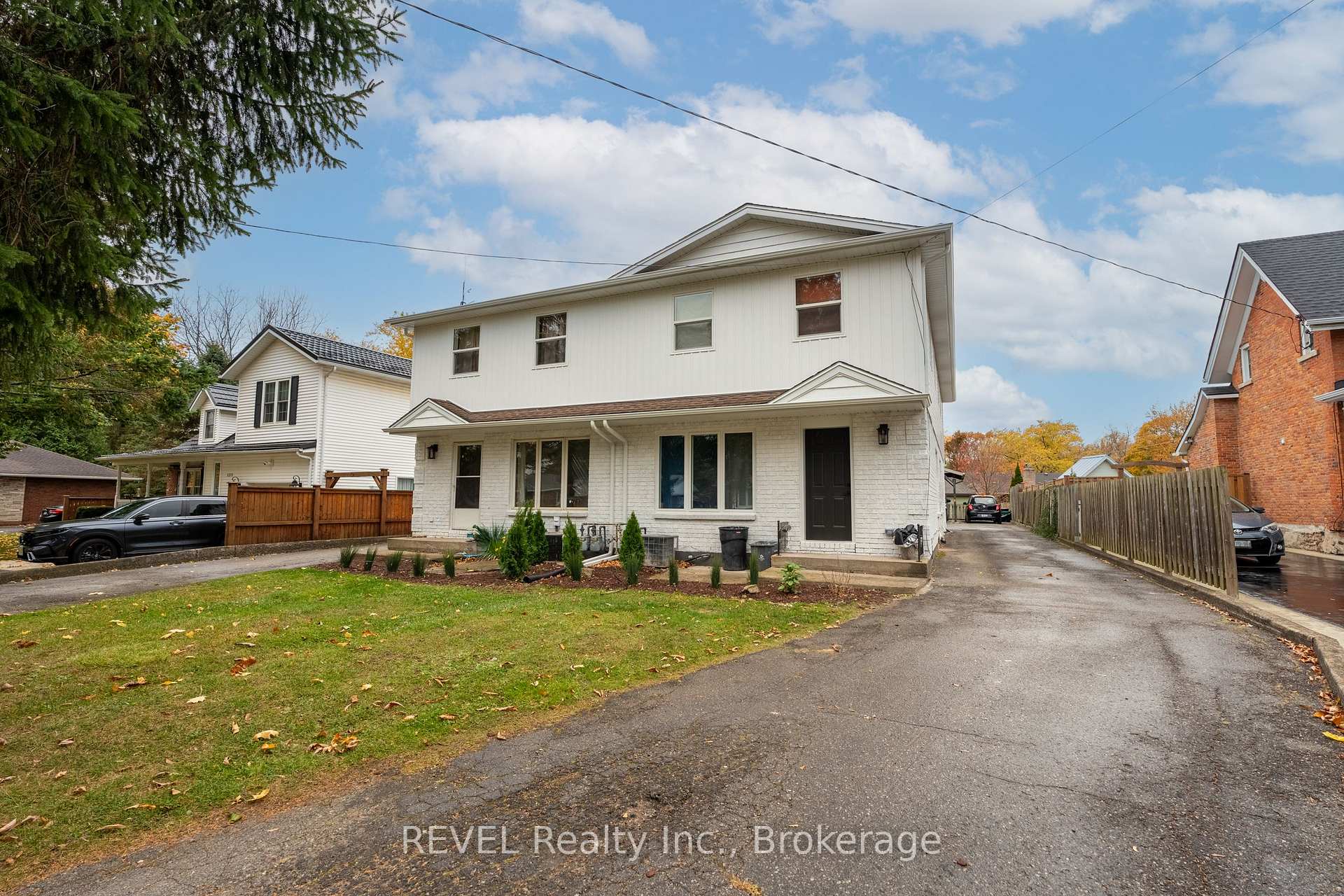 Front of 1372 Haist Street