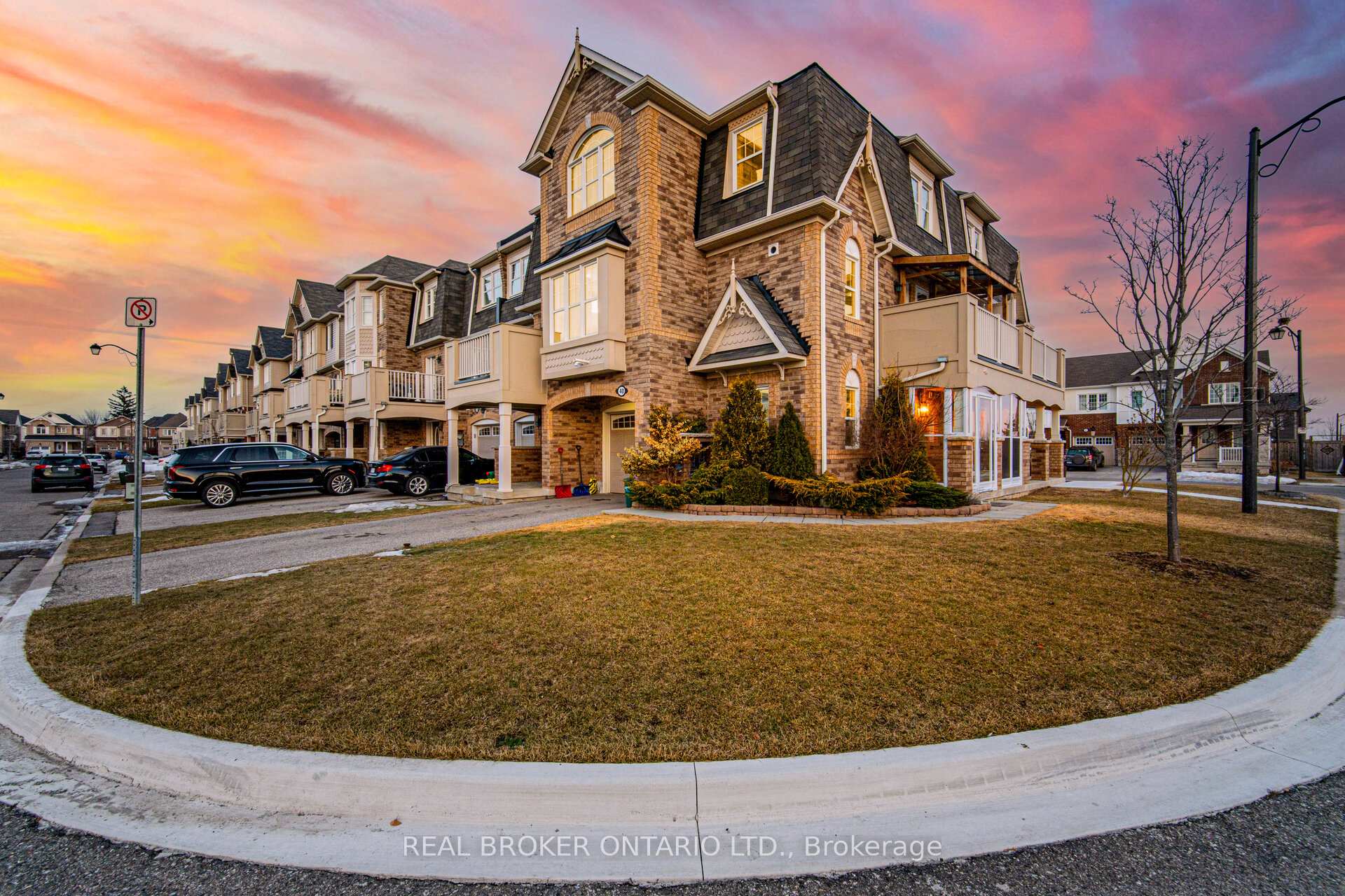 Photo 1 of 40 Suitor Court, Milton, Willmott — HOMEH