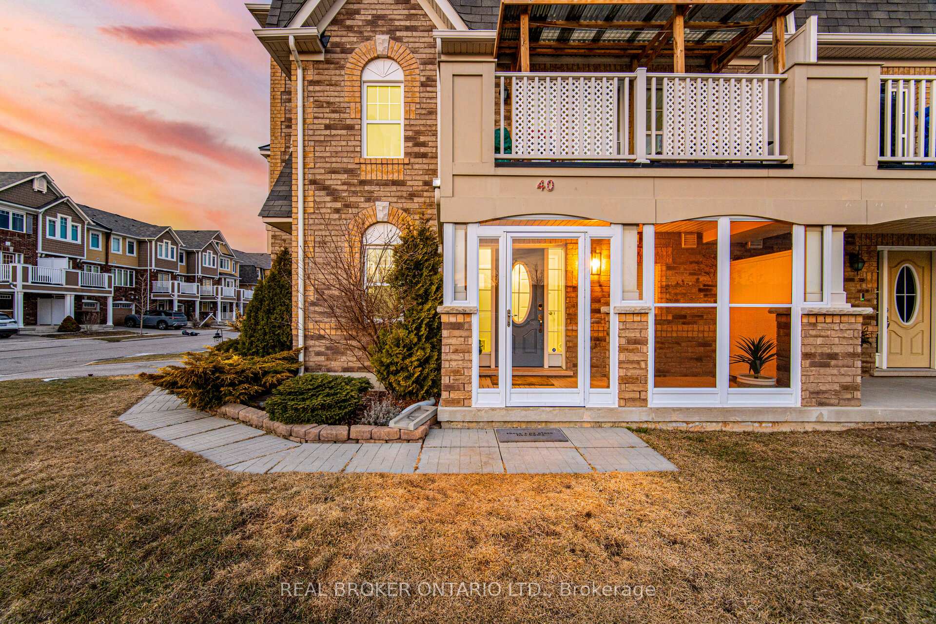 Photo 4 of 40 Suitor Court, Milton, Willmott — HOMEH