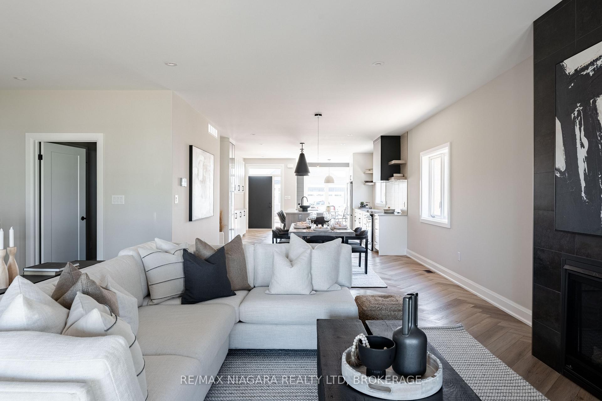 Photo 10 of 1 Stickles Street, Pelham, Fonthill — HOMEH