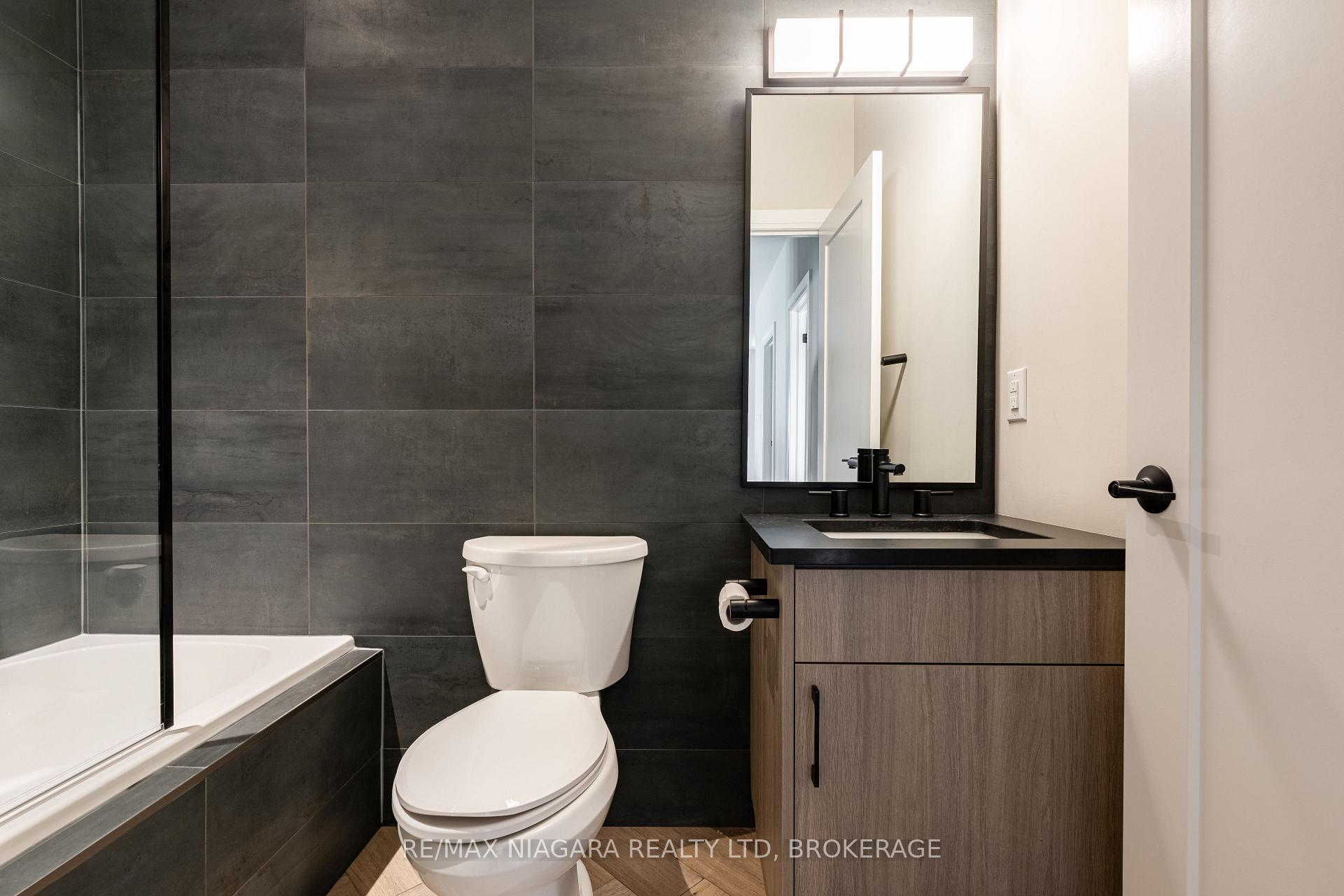 Photo 21 of 1 Stickles Street, Pelham, Fonthill — HOMEH