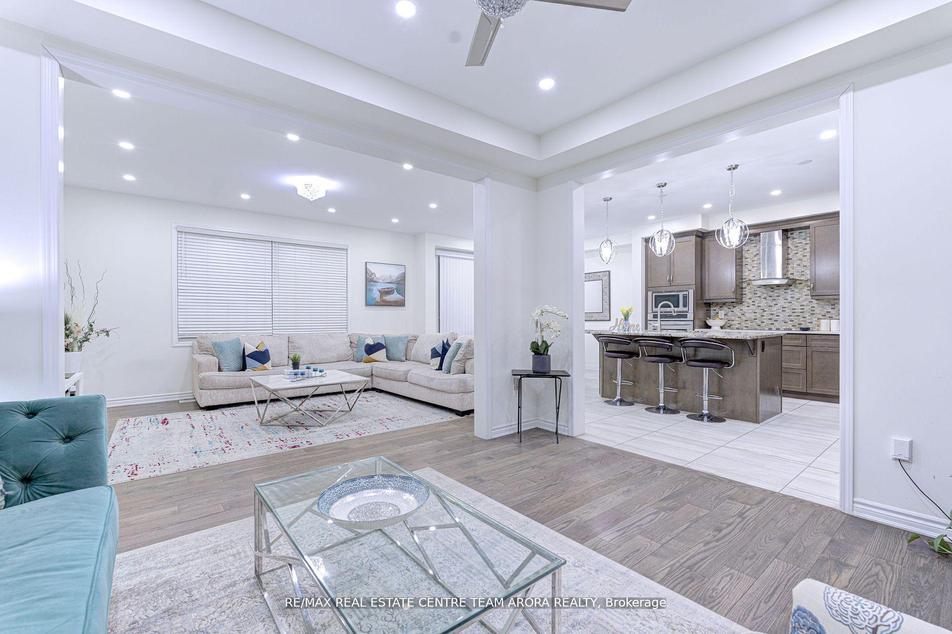 Photo 10 of 1316 Whitney Terrace, Milton, Ford — HOMEH