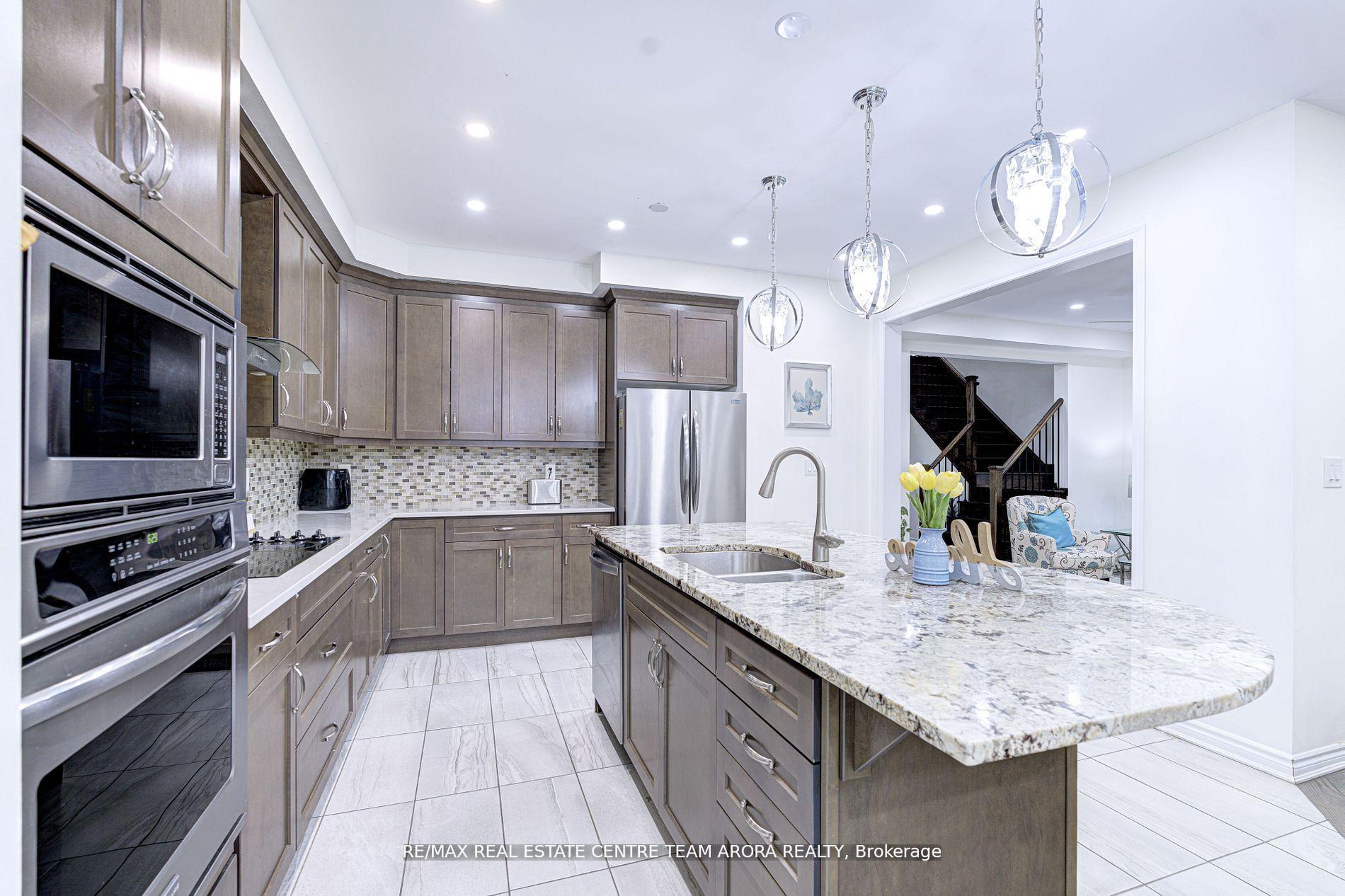 Photo 12 of 1316 Whitney Terrace, Milton, Ford — HOMEH