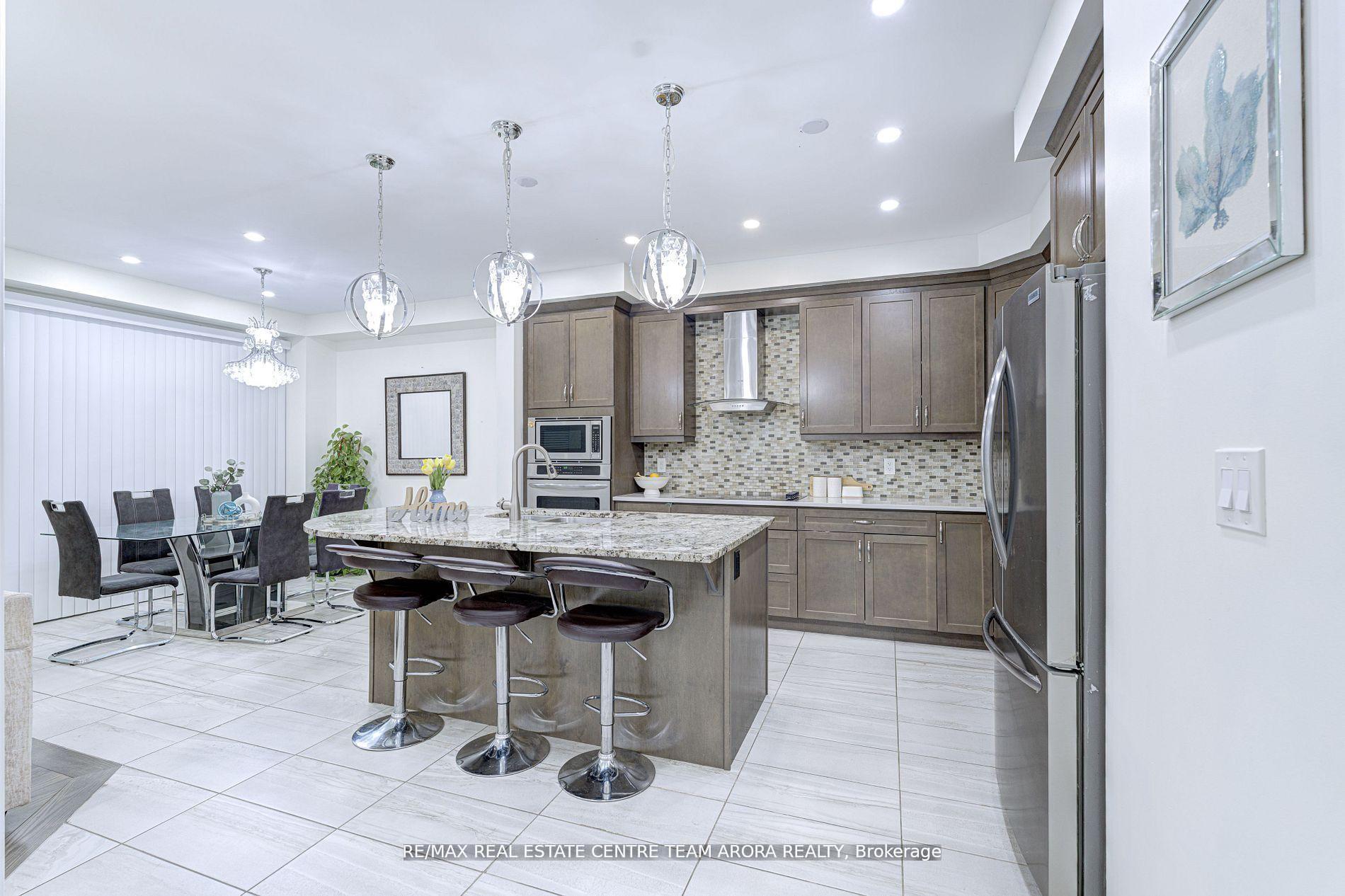 Photo 13 of 1316 Whitney Terrace, Milton, Ford — HOMEH