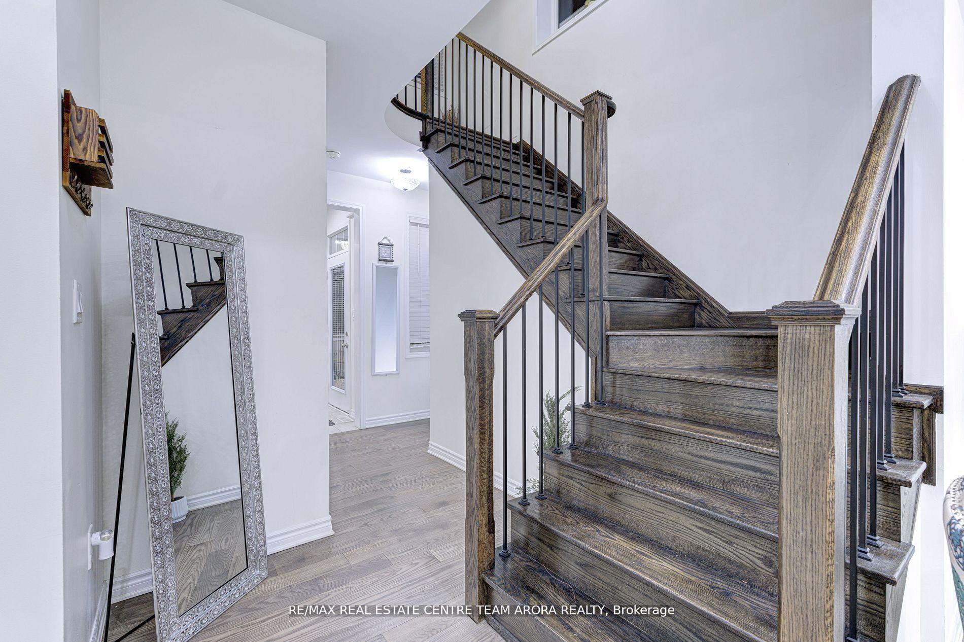 Photo 16 of 1316 Whitney Terrace, Milton, Ford — HOMEH