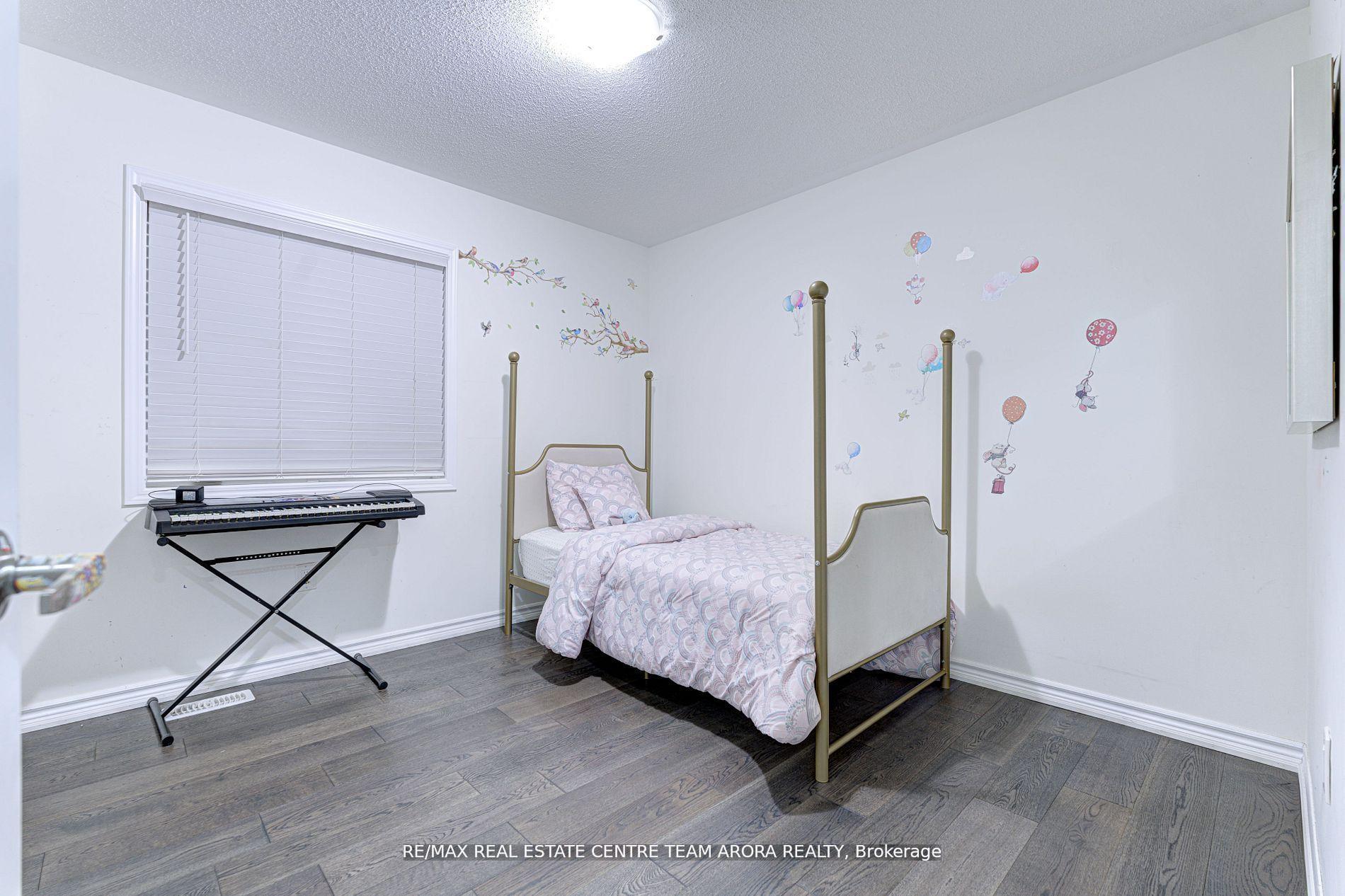 Photo 26 of 1316 Whitney Terrace, Milton, Ford — HOMEH