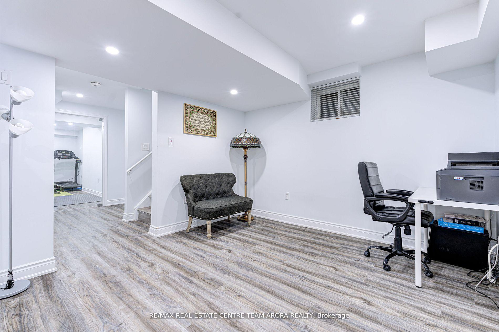 Photo 33 of 1316 Whitney Terrace, Milton, Ford — HOMEH