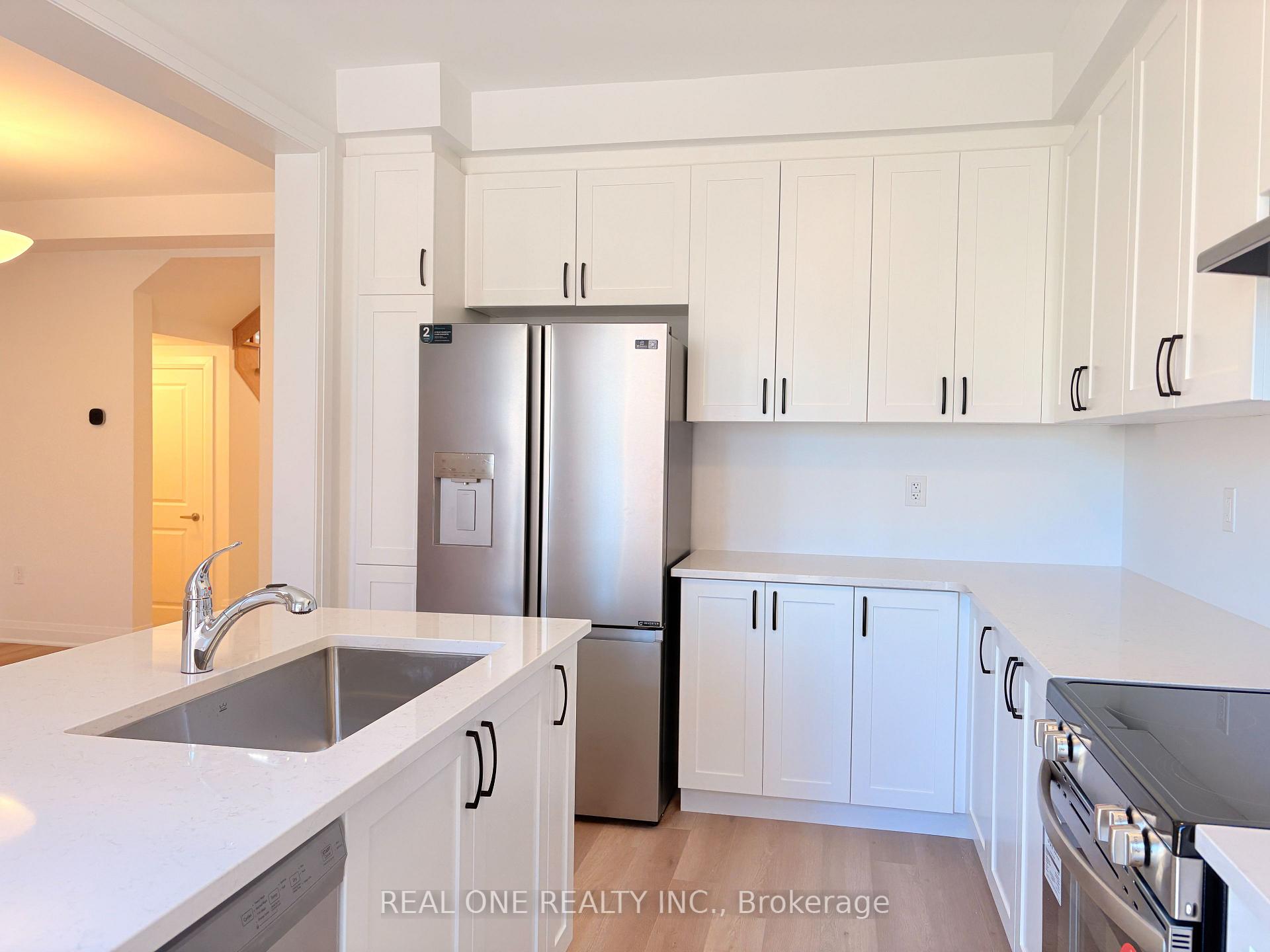 Photo 6 of 1260 Manitou Way, Milton, Bowes — HOMEH