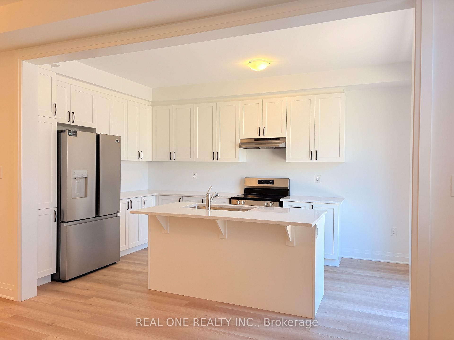 Photo 8 of 1260 Manitou Way, Milton, Bowes — HOMEH