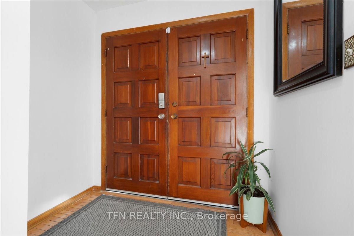 Photo 4 of 6440 Pitton Road, Niagara Falls, West Wood — HOMEH