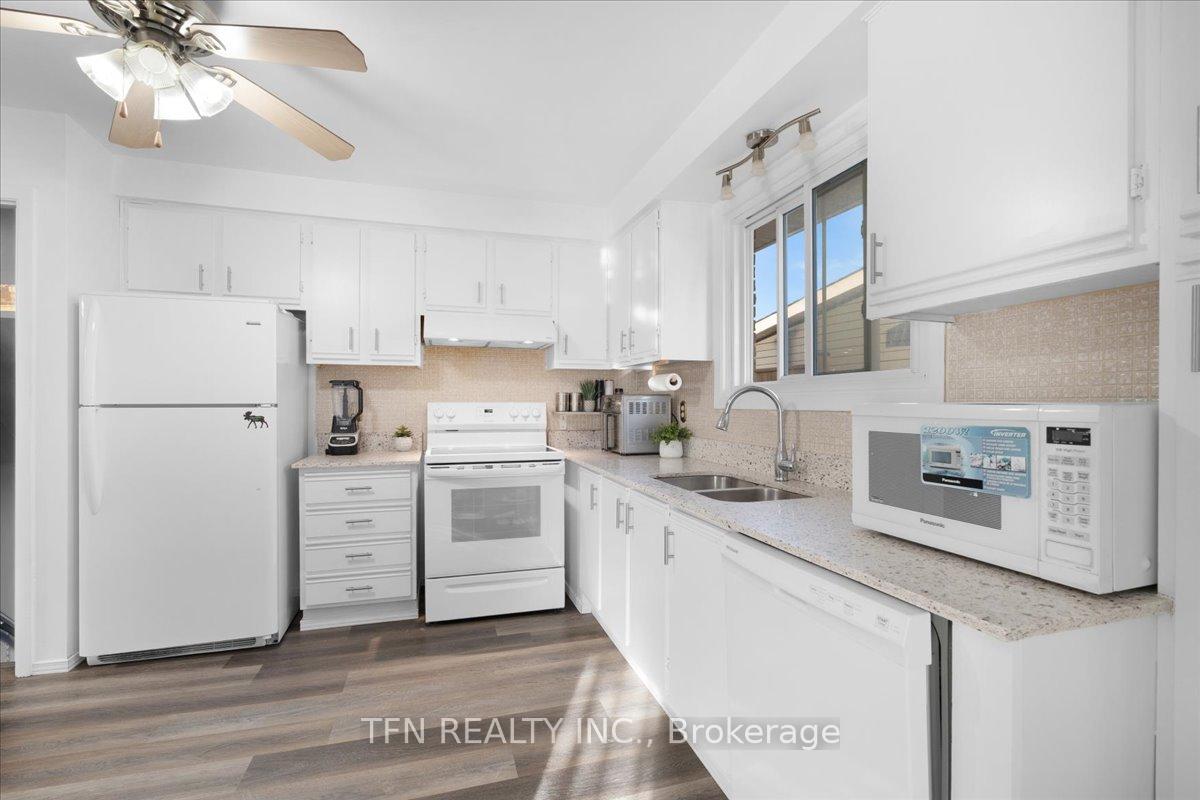 Photo 6 of 6440 Pitton Road, Niagara Falls, West Wood — HOMEH