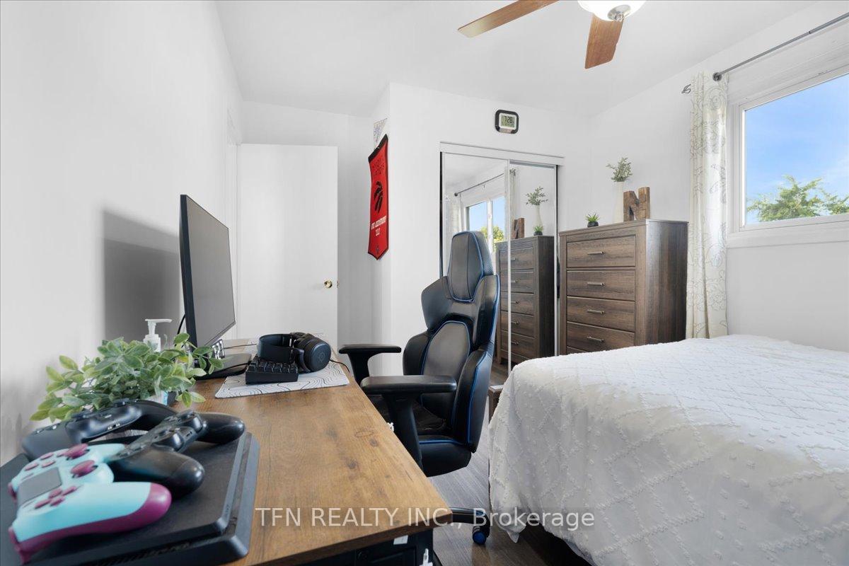 Photo 17 of 6440 Pitton Road, Niagara Falls, West Wood — HOMEH