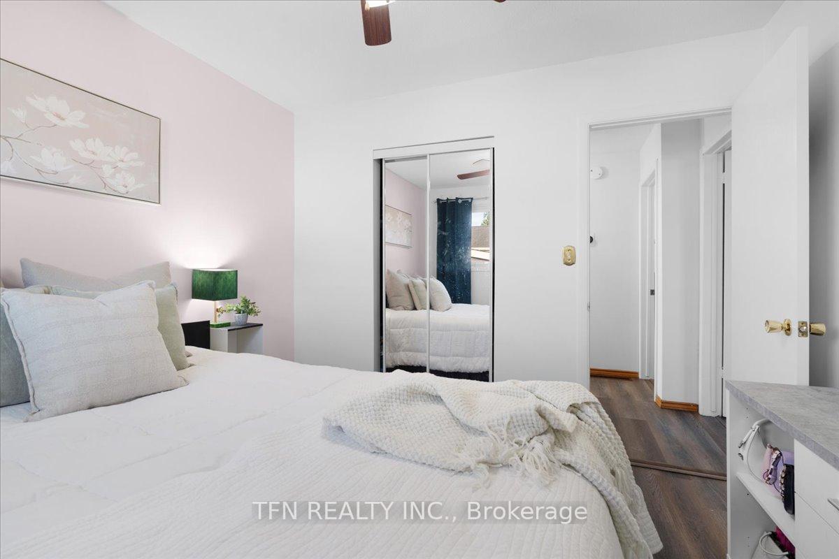 Photo 19 of 6440 Pitton Road, Niagara Falls, West Wood — HOMEH