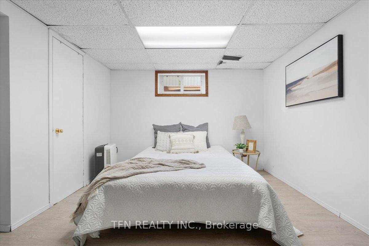 Photo 21 of 6440 Pitton Road, Niagara Falls, West Wood — HOMEH