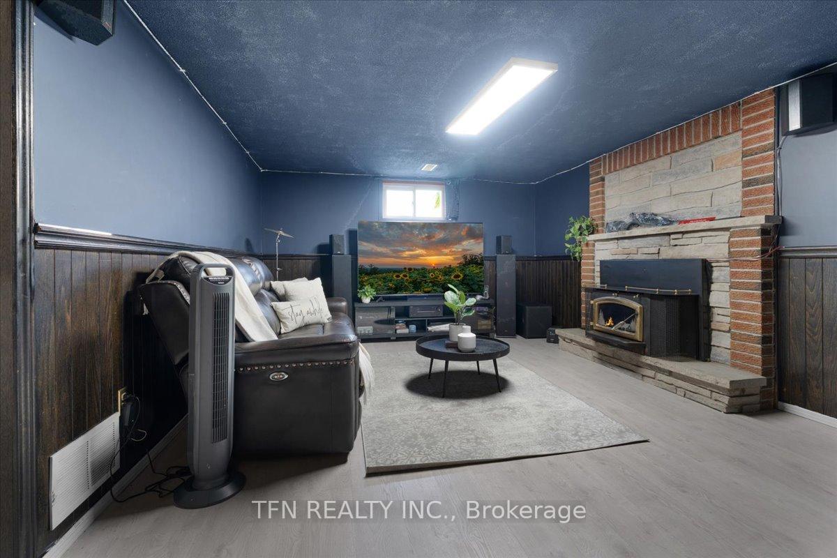 Photo 25 of 6440 Pitton Road, Niagara Falls, West Wood — HOMEH