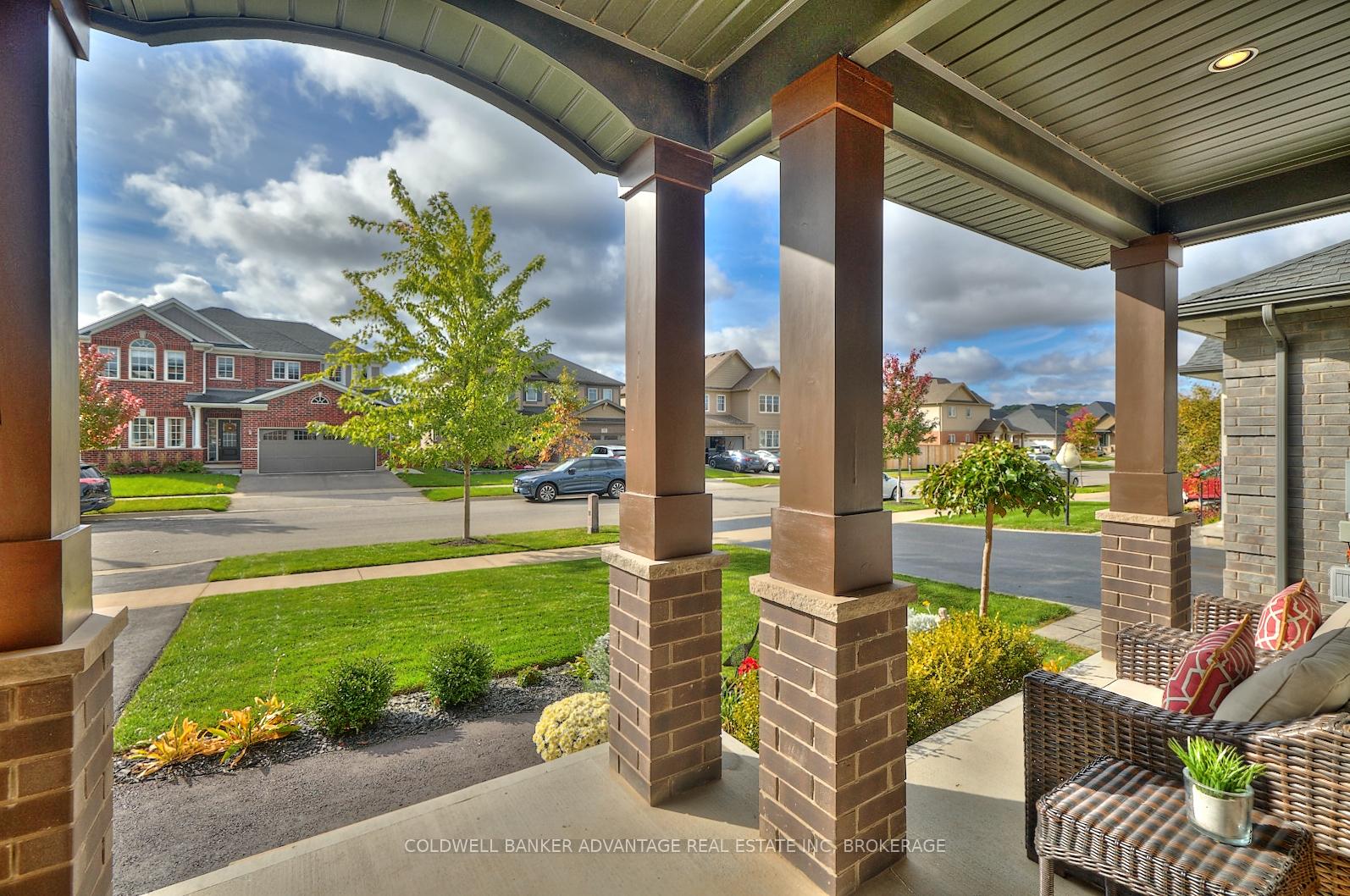 Photo 3 of 76 Bergenstein Crescent, Pelham, Fonthill — HOMEH