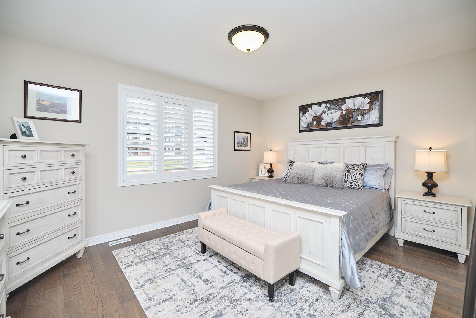 Photo 14 of 76 Bergenstein Crescent, Pelham, Fonthill — HOMEH