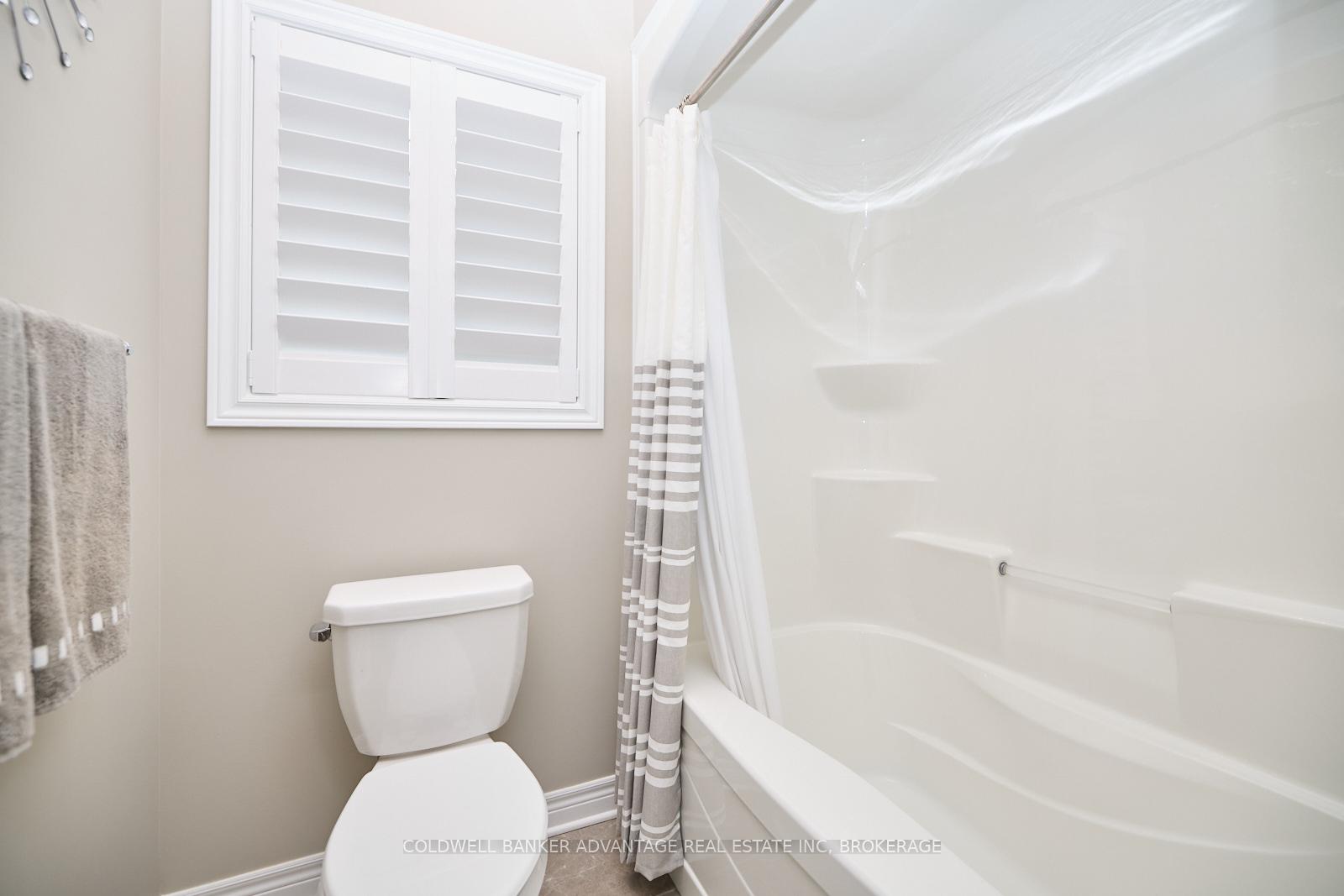 Photo 22 of 76 Bergenstein Crescent, Pelham, Fonthill — HOMEH