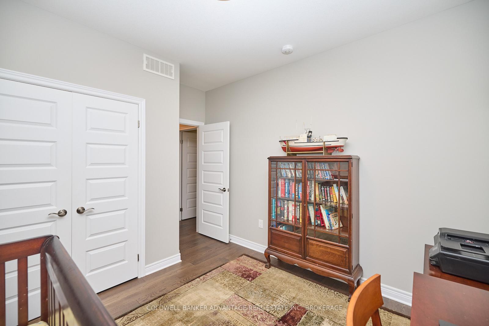 Photo 24 of 76 Bergenstein Crescent, Pelham, Fonthill — HOMEH