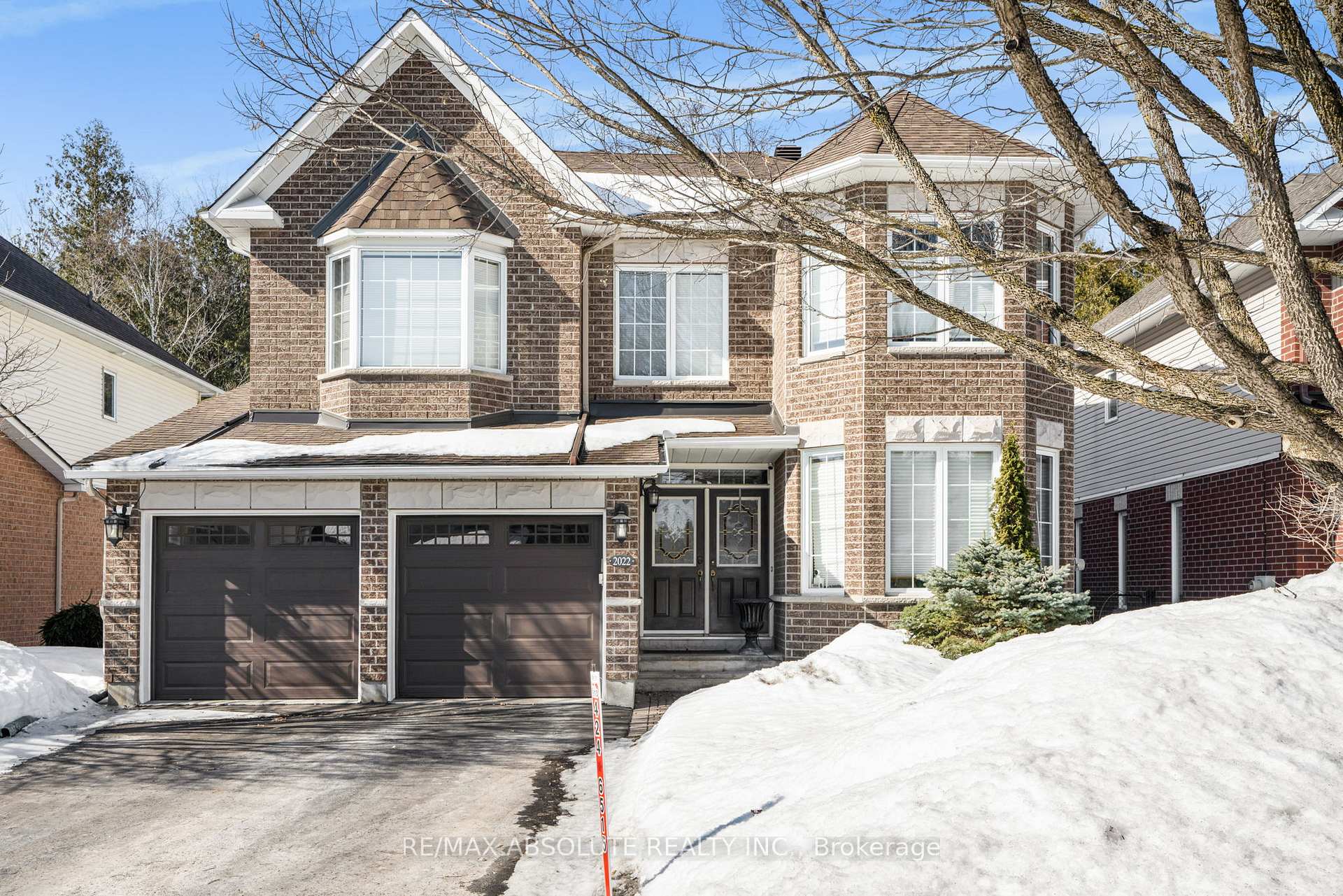 Front of 2022 Silver Pines Crescent