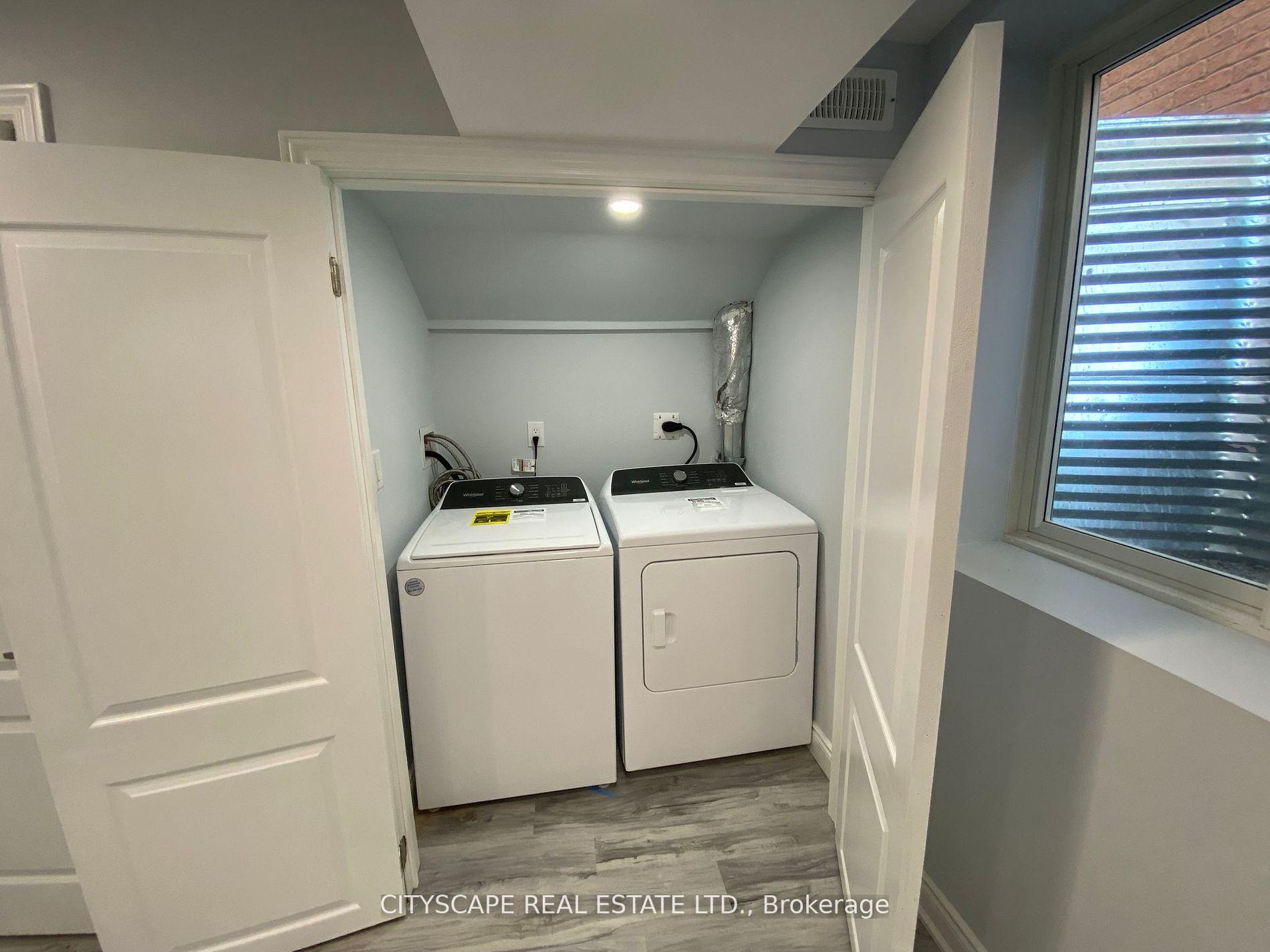 Photo 2 of 413 Leiterman Drive, Milton, Willmott — HOMEH