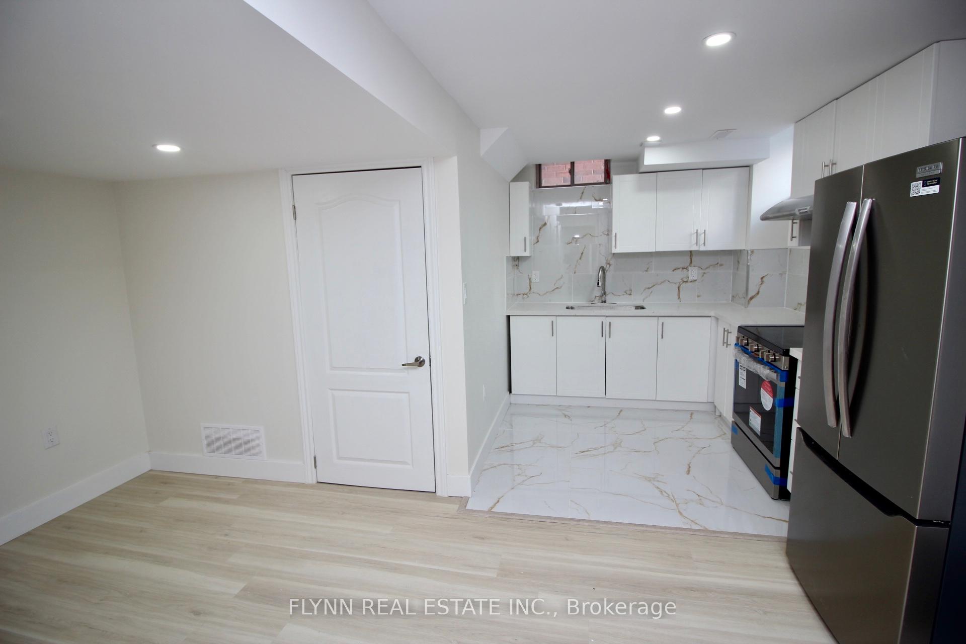 Photo 3 of Unit 2, 7779 Buckeye Crescent, Niagara Falls, Brown — HOMEH
