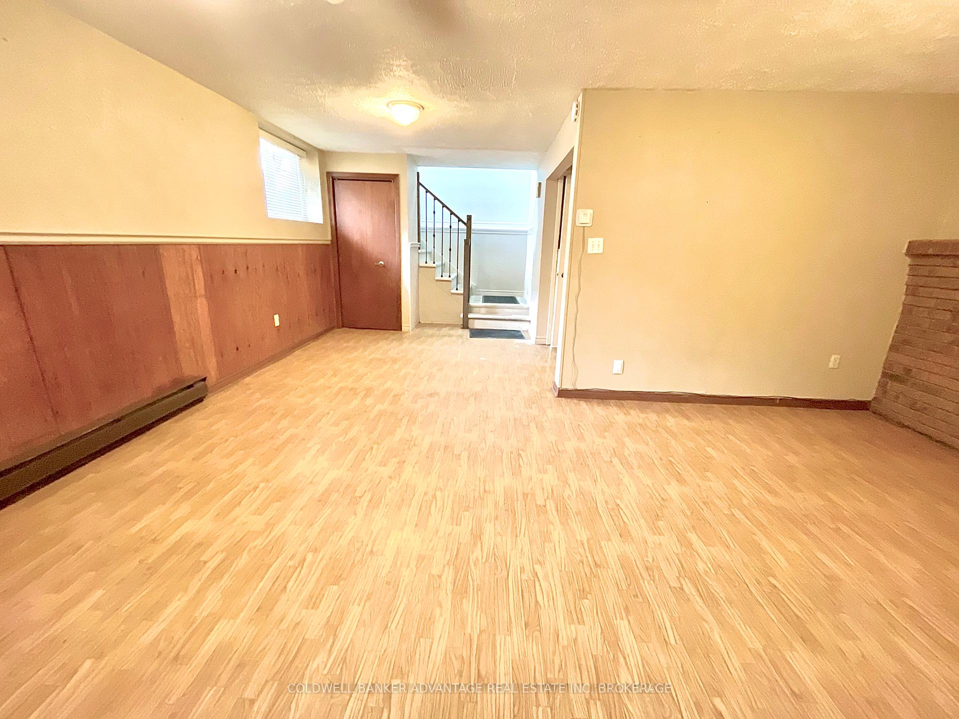 Photo 7 of 6631 Dawson Street, Niagara Falls, Morrison — HOMEH
