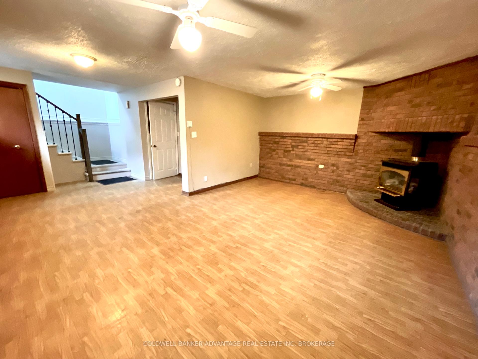 Photo 8 of 6631 Dawson Street, Niagara Falls, Morrison — HOMEH