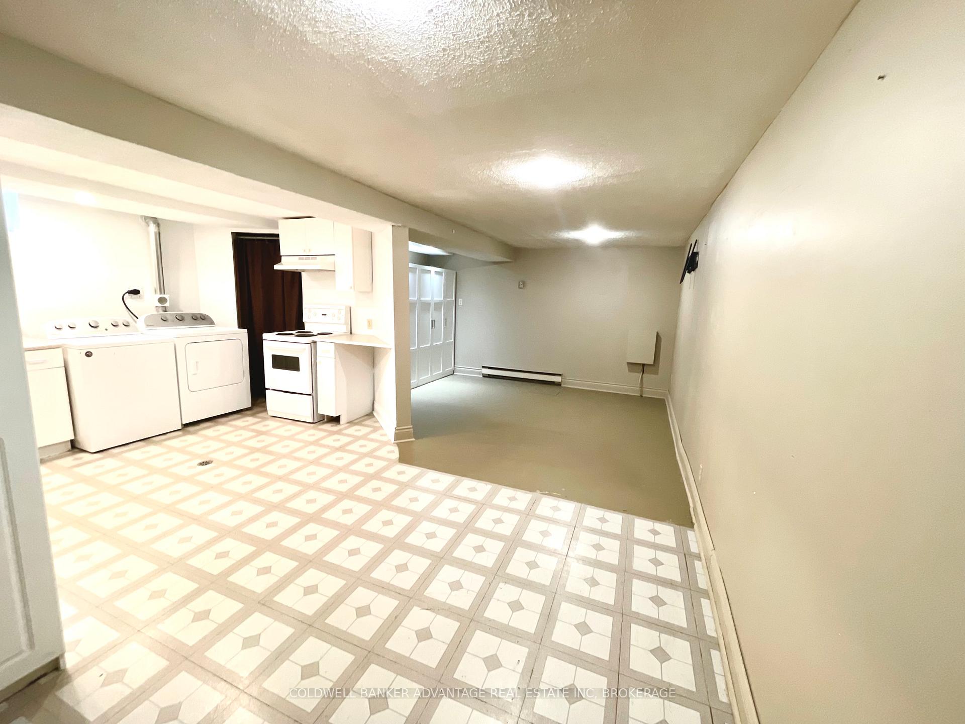 Photo 12 of 6631 Dawson Street, Niagara Falls, Morrison — HOMEH