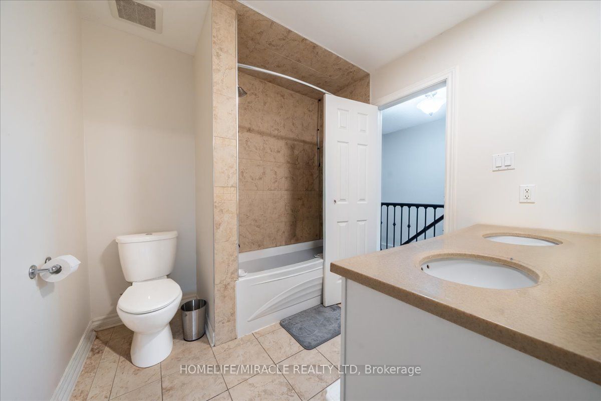 Photo 26 of 613 Galloway Crescent, Mississauga, Creditview — HOMEH