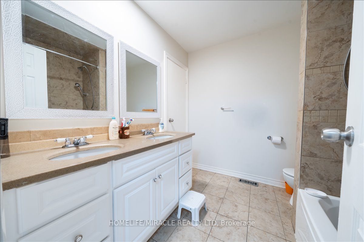 Photo 27 of 613 Galloway Crescent, Mississauga, Creditview — HOMEH