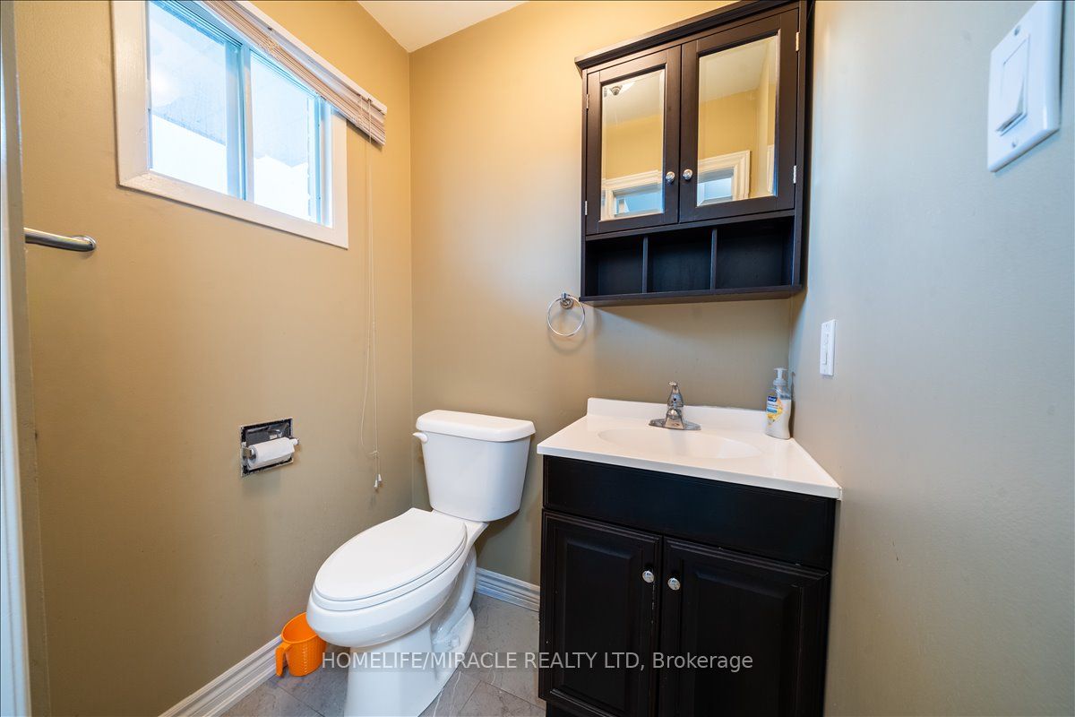 Photo 19 of 613 Galloway Crescent, Mississauga, Creditview — HOMEH